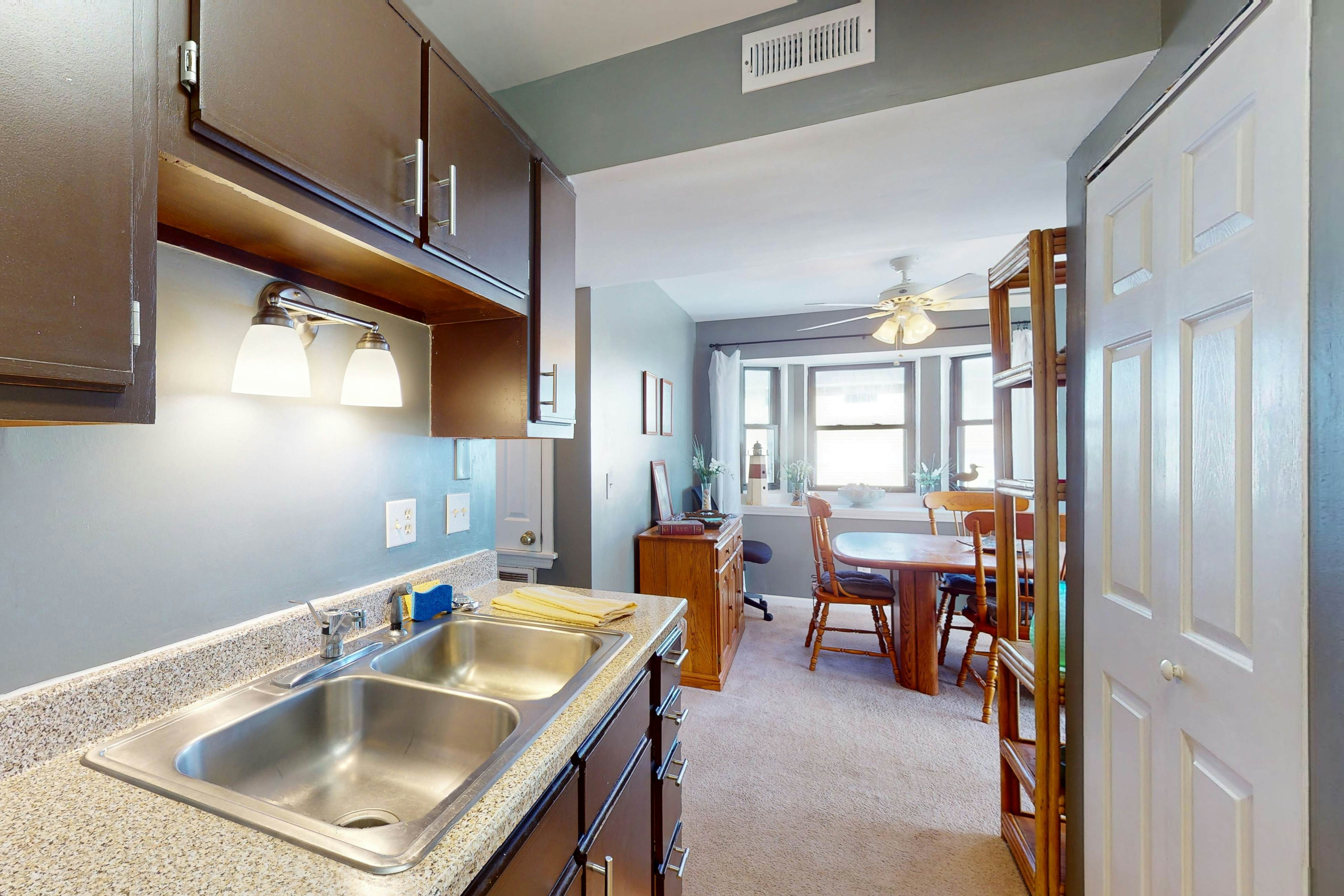 CB79 Carolina Beachfront Beauty