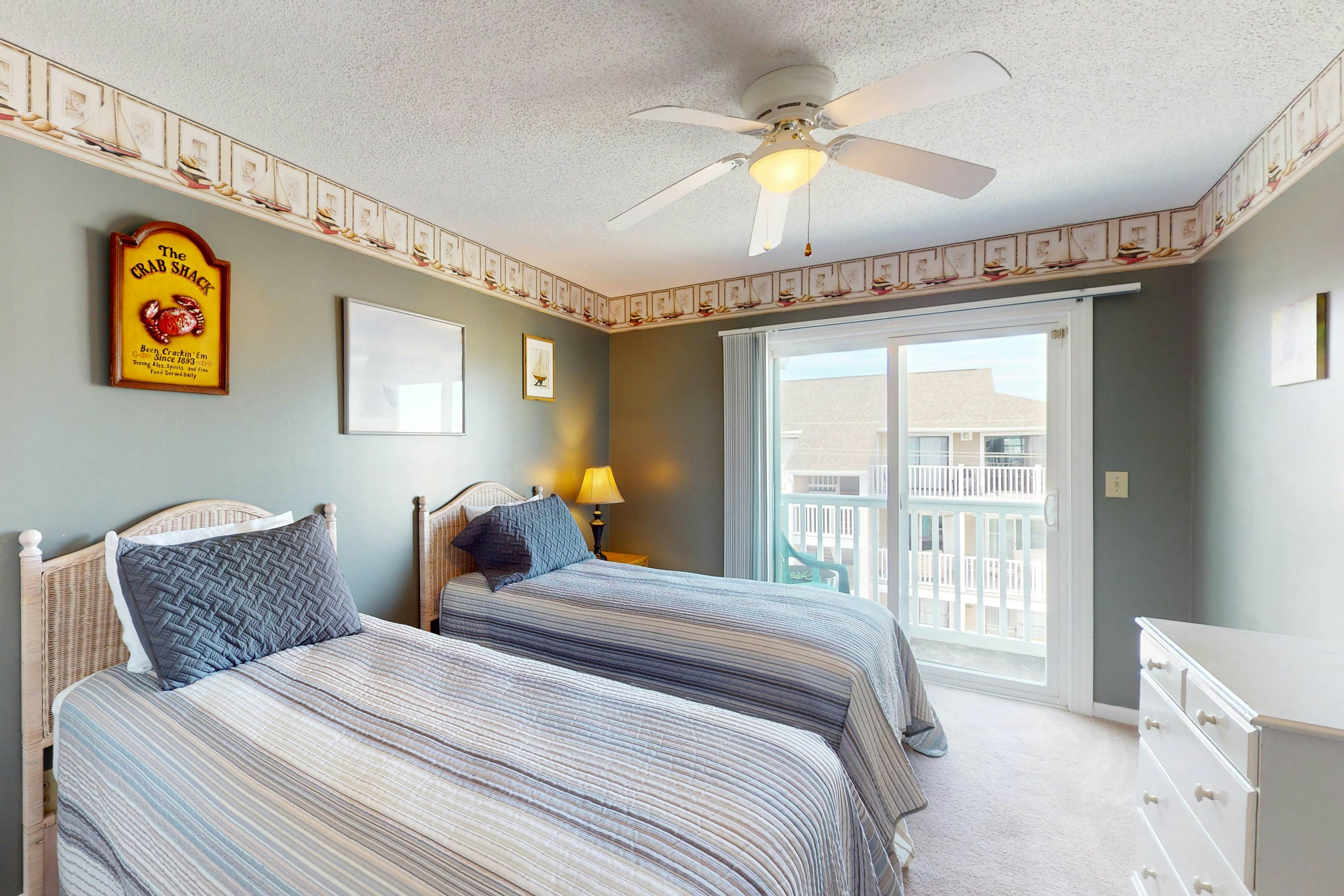 CB79 Carolina Beachfront Beauty