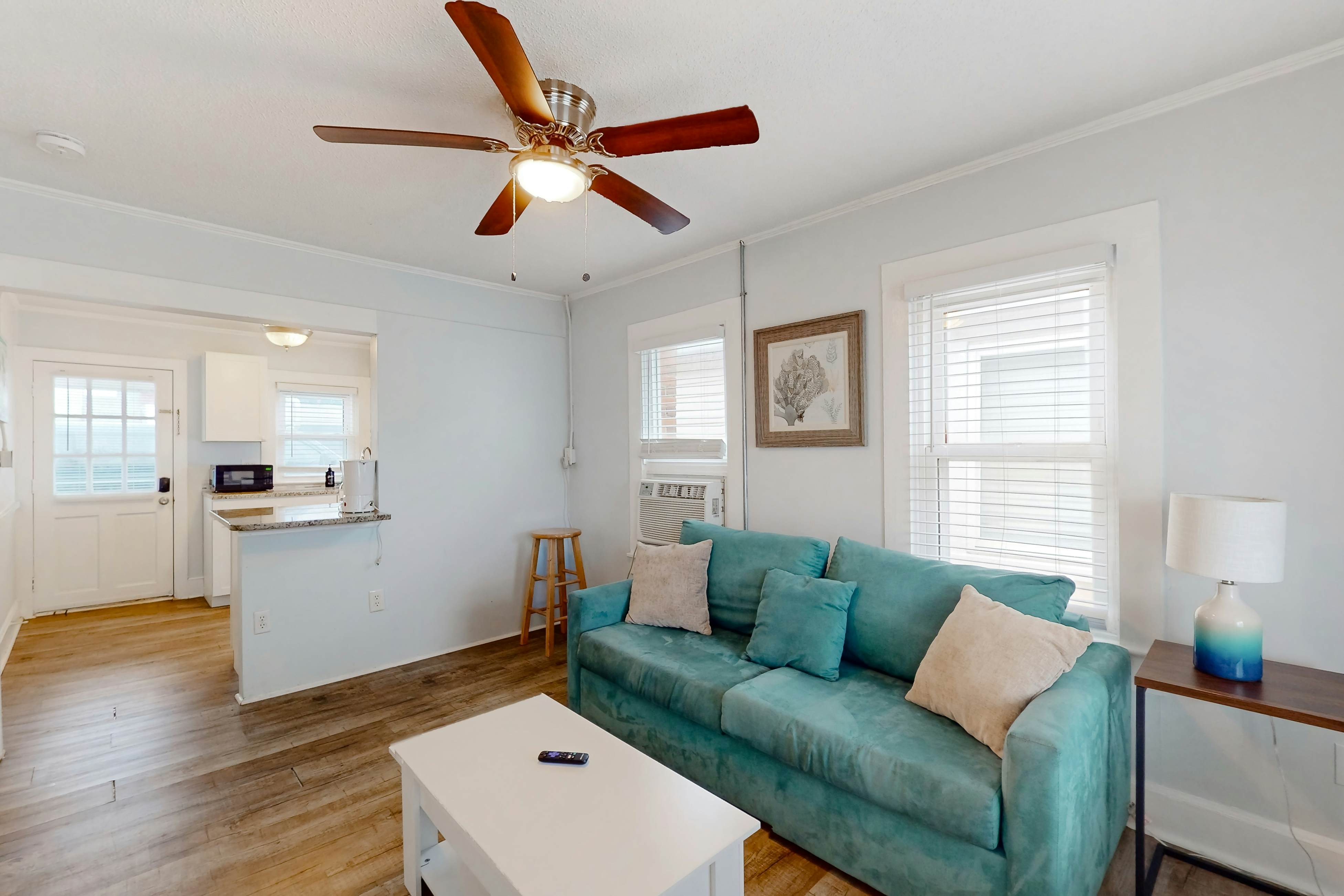 KB14 Pier View Cottage Unit 1