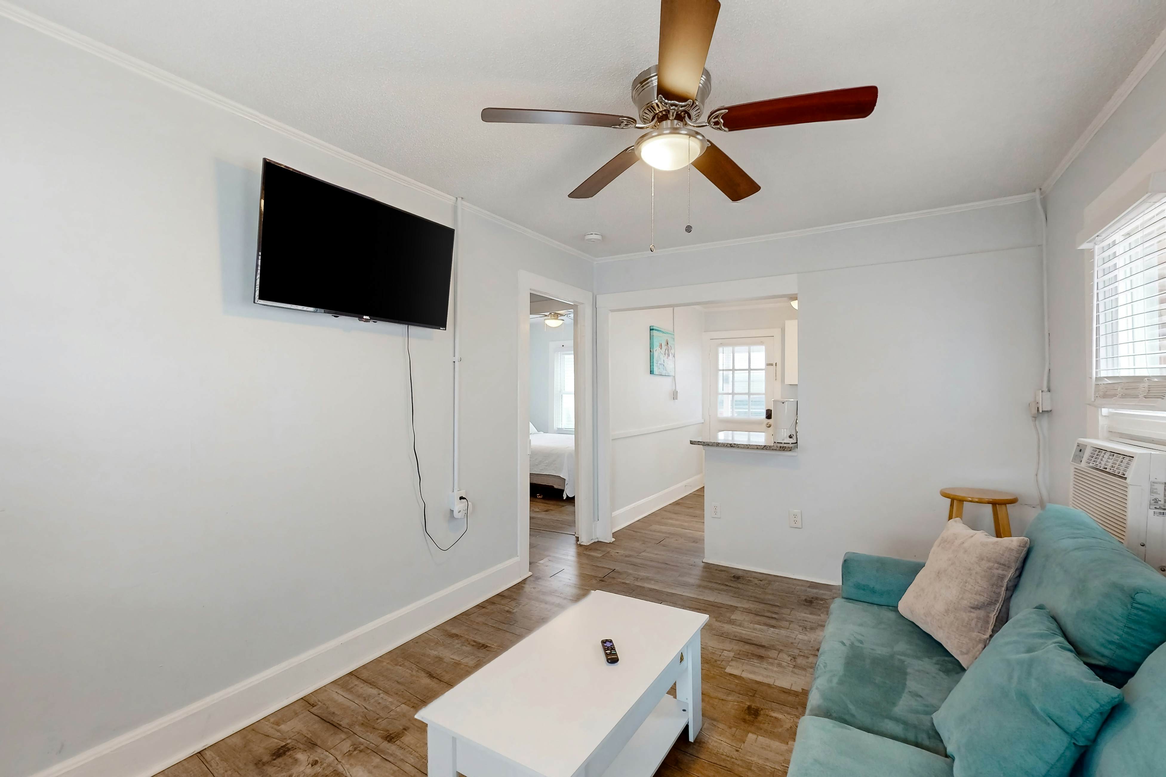 KB14 Pier View Cottage Unit 1