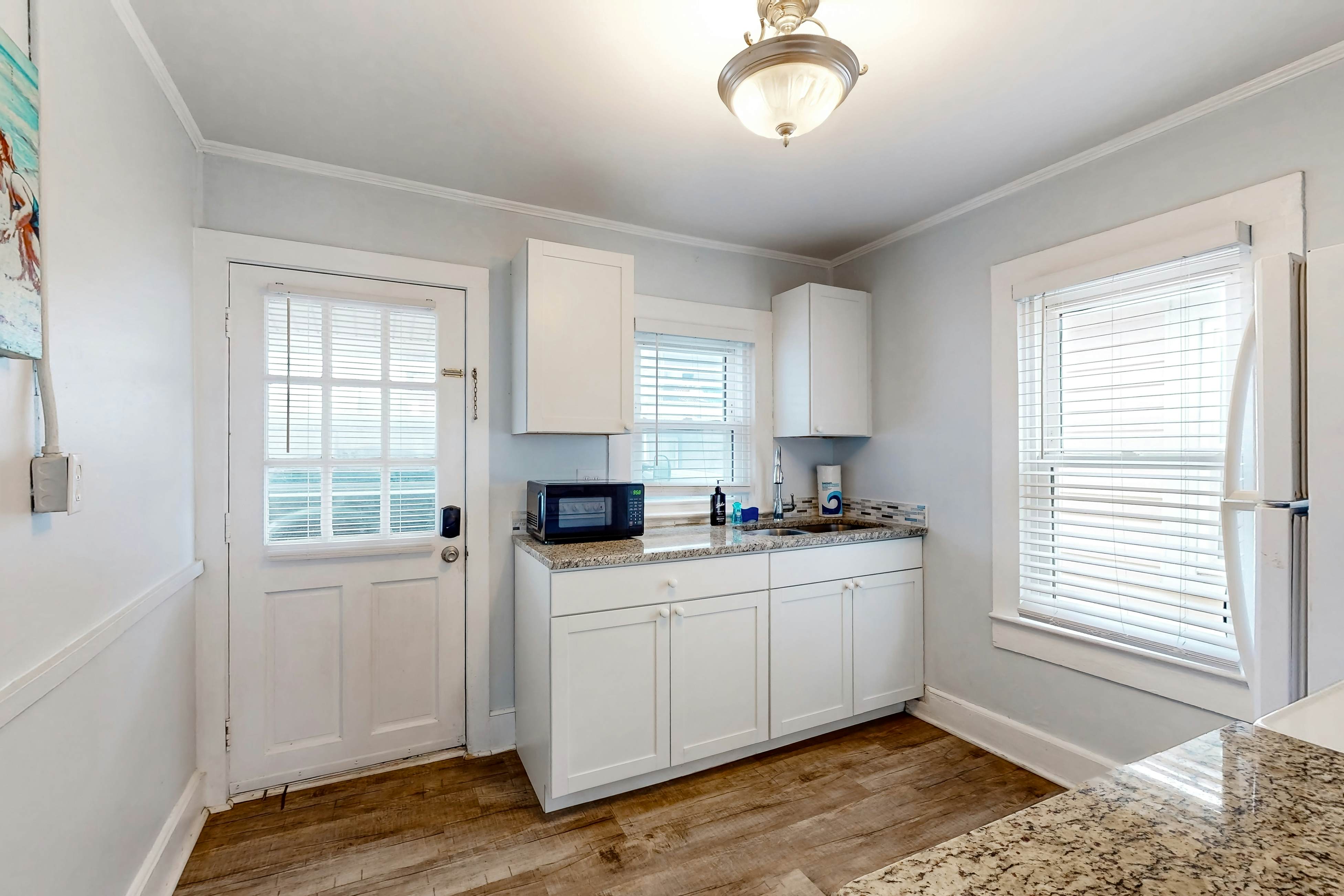 KB14 Pier View Cottage Unit 1