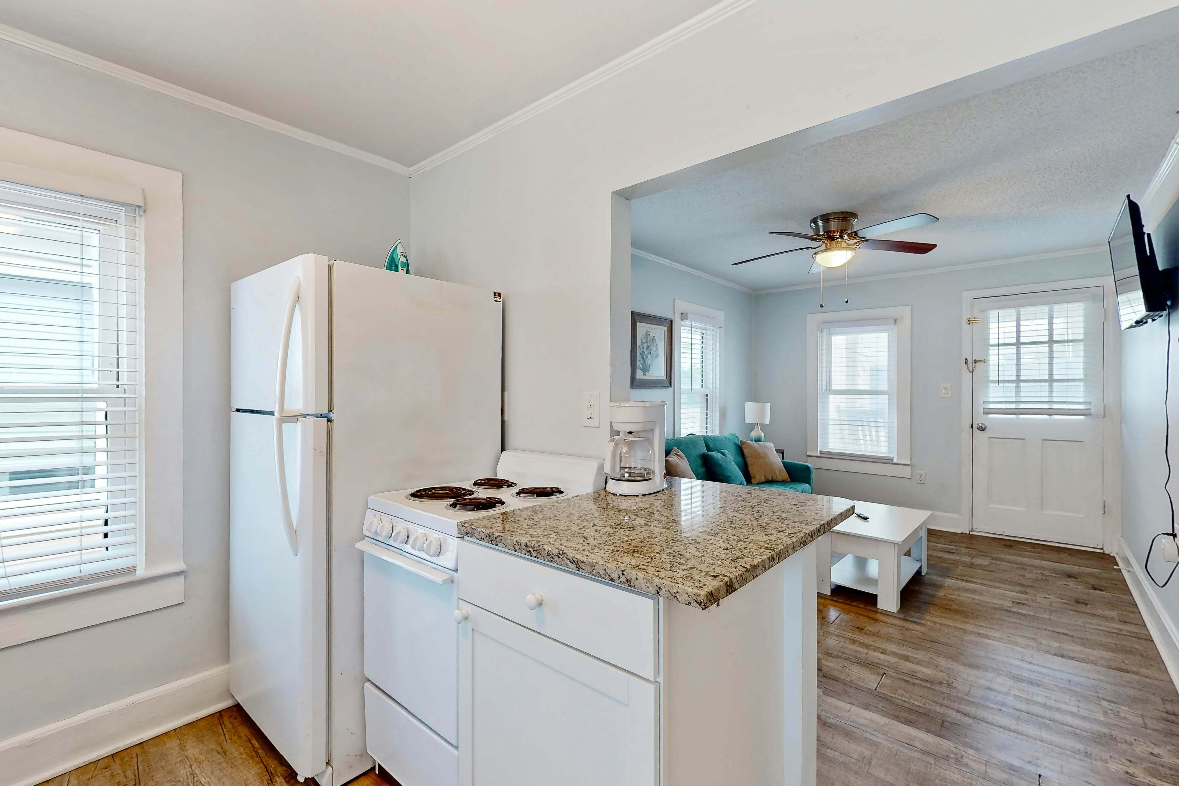 KB14 Pier View Cottage Unit 1