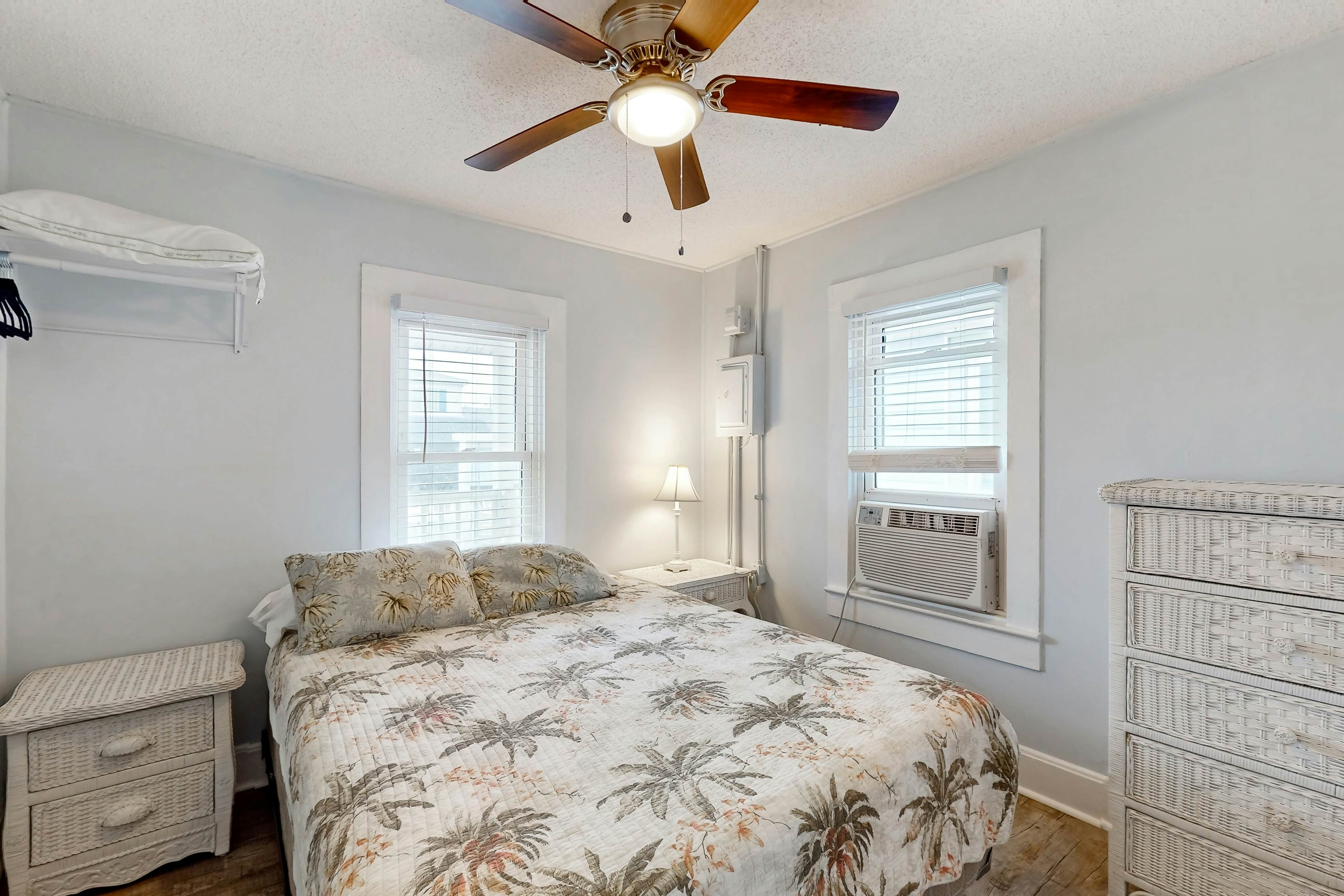 KB14 Pier View Cottage Unit 1