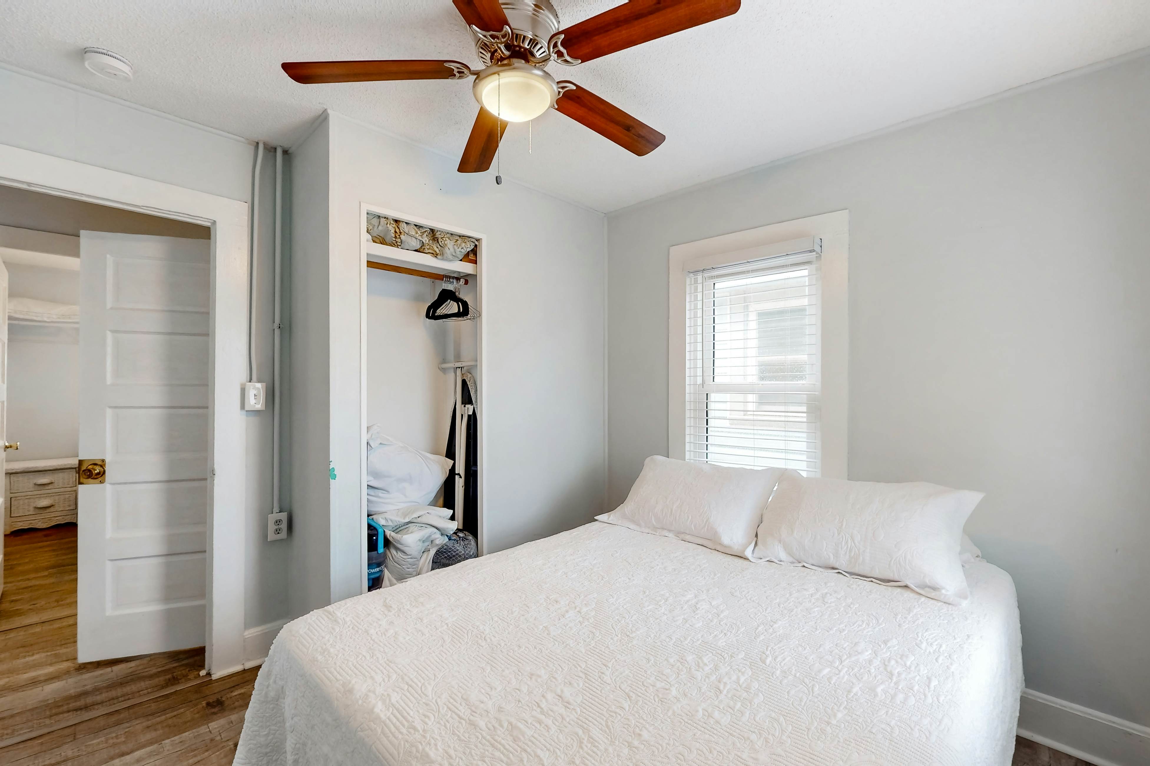 KB14 Pier View Cottage Unit 1