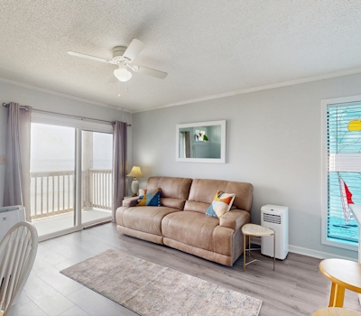 NTBTR329 Totally Topsail