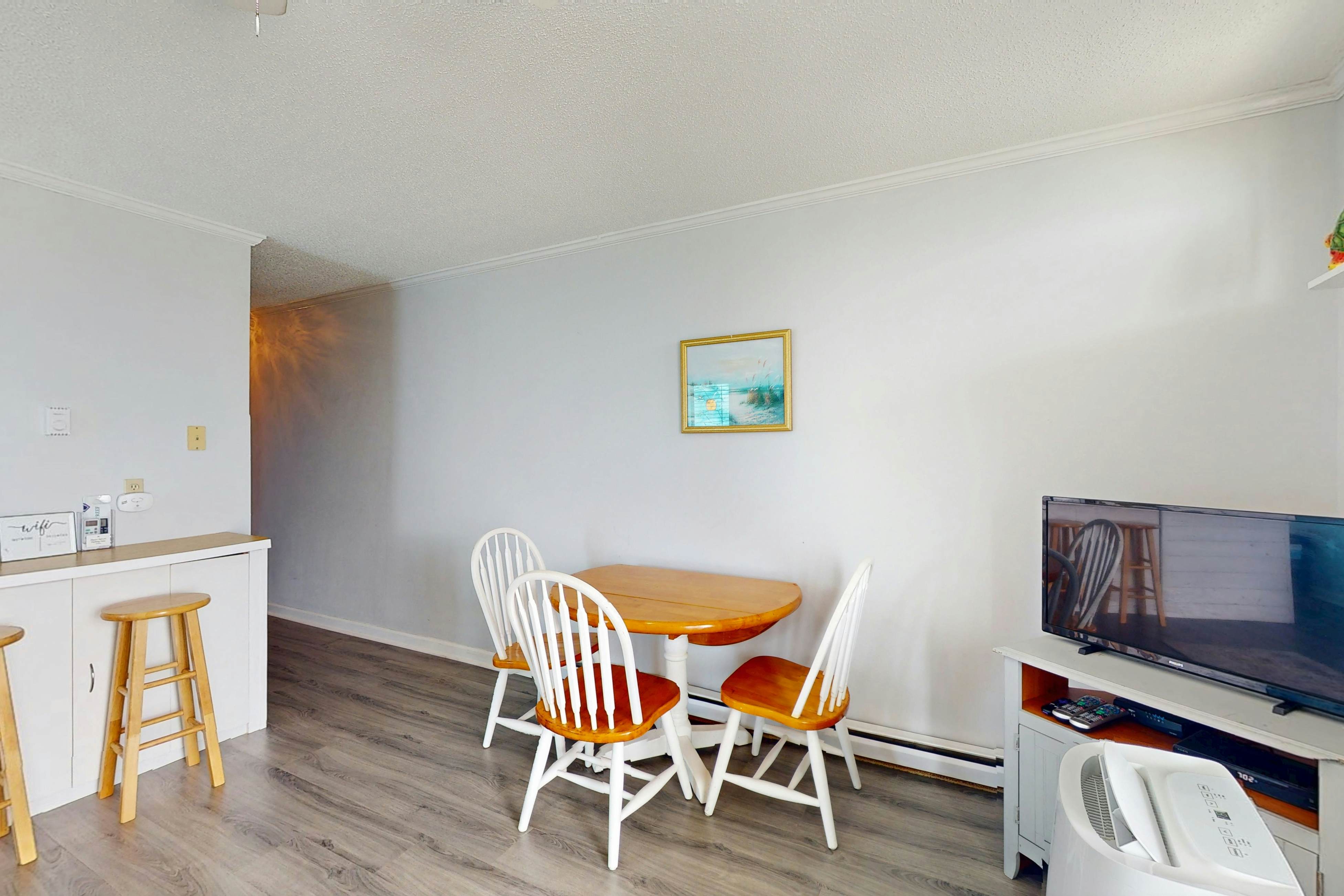 NTBTR329 Totally Topsail