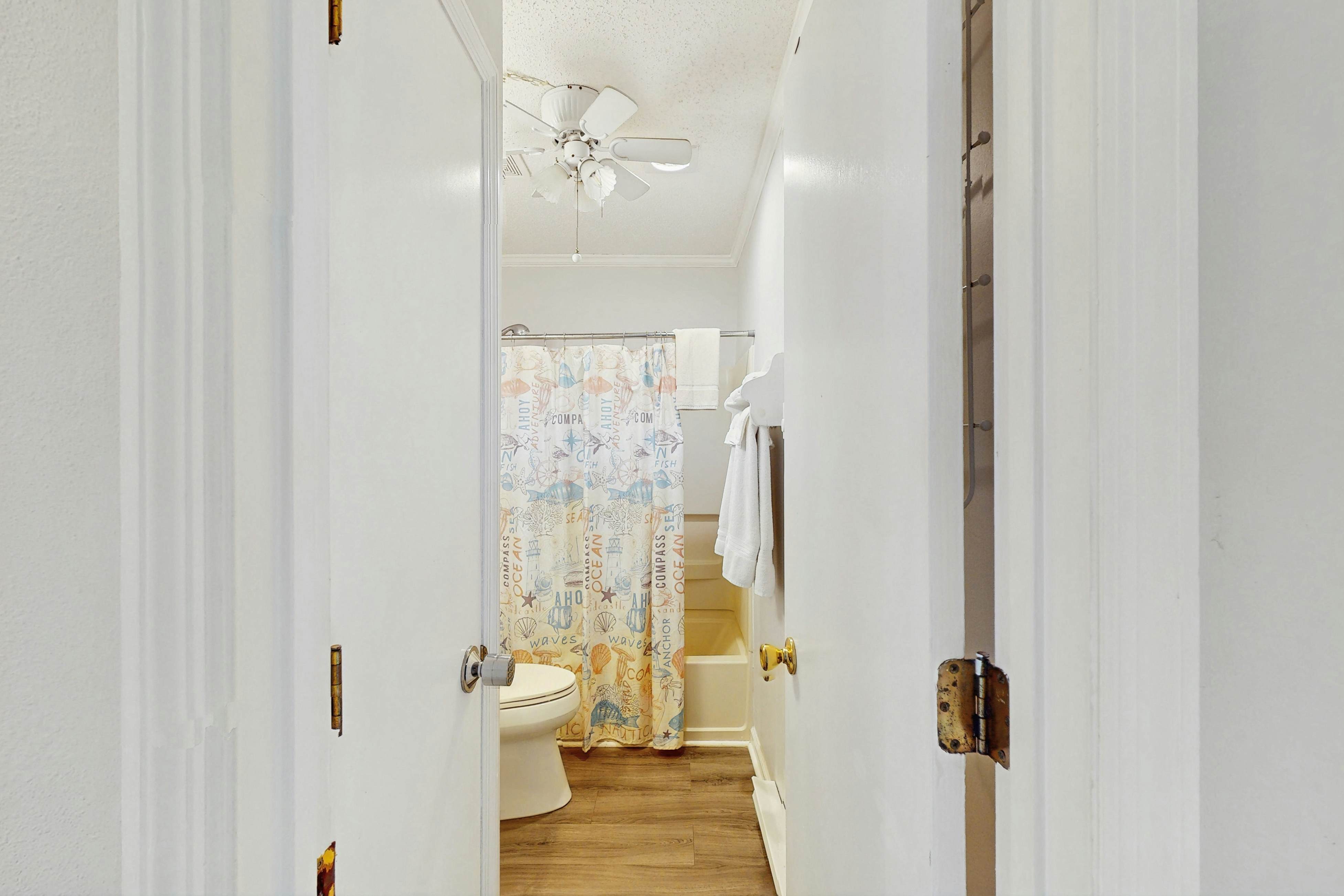 NTBTR329 Totally Topsail