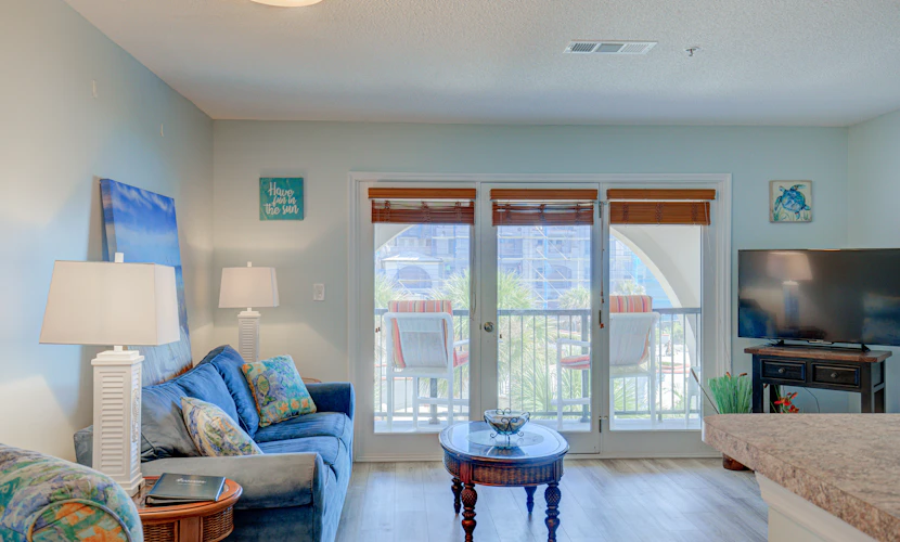 Ocean view condo with a pool, hot tub, tennis, washer/dryer & central AC