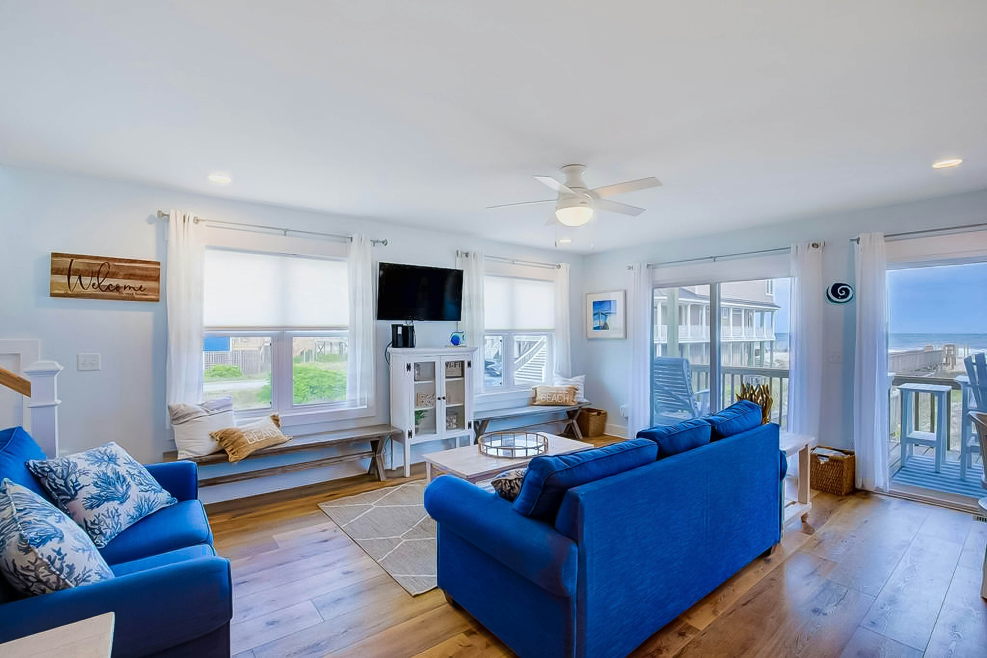 NTBHC618 Sea Horse By the Sea