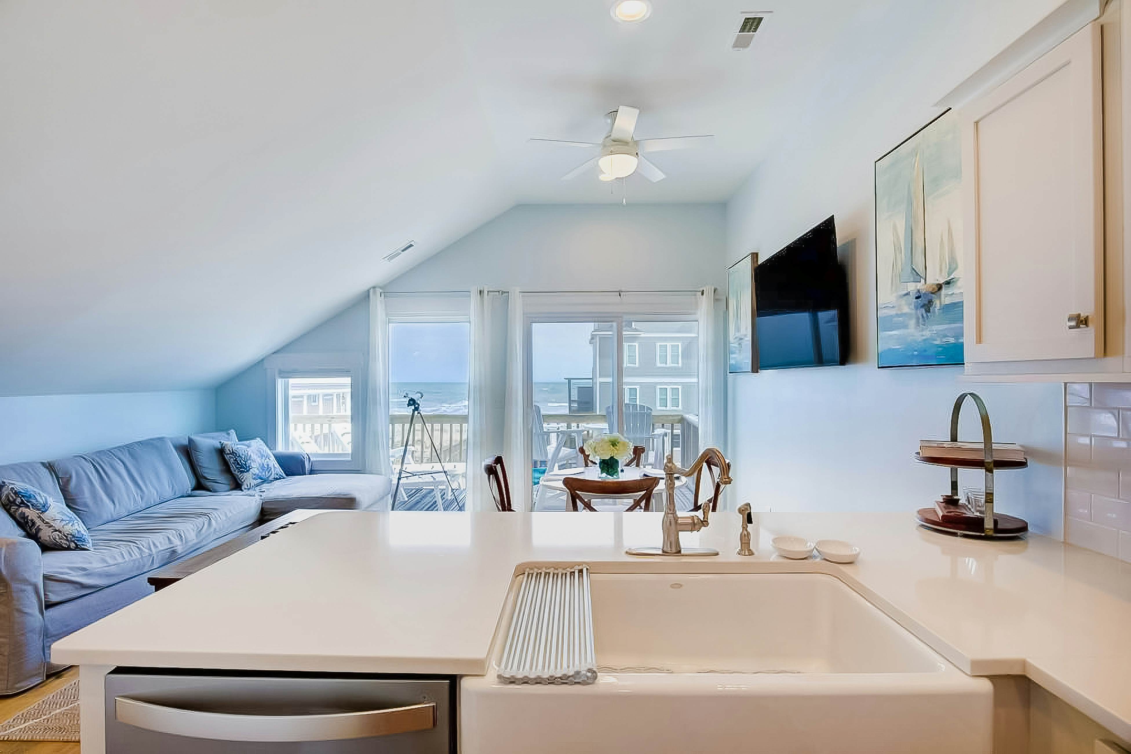 NTBHC618 Sea Horse By the Sea