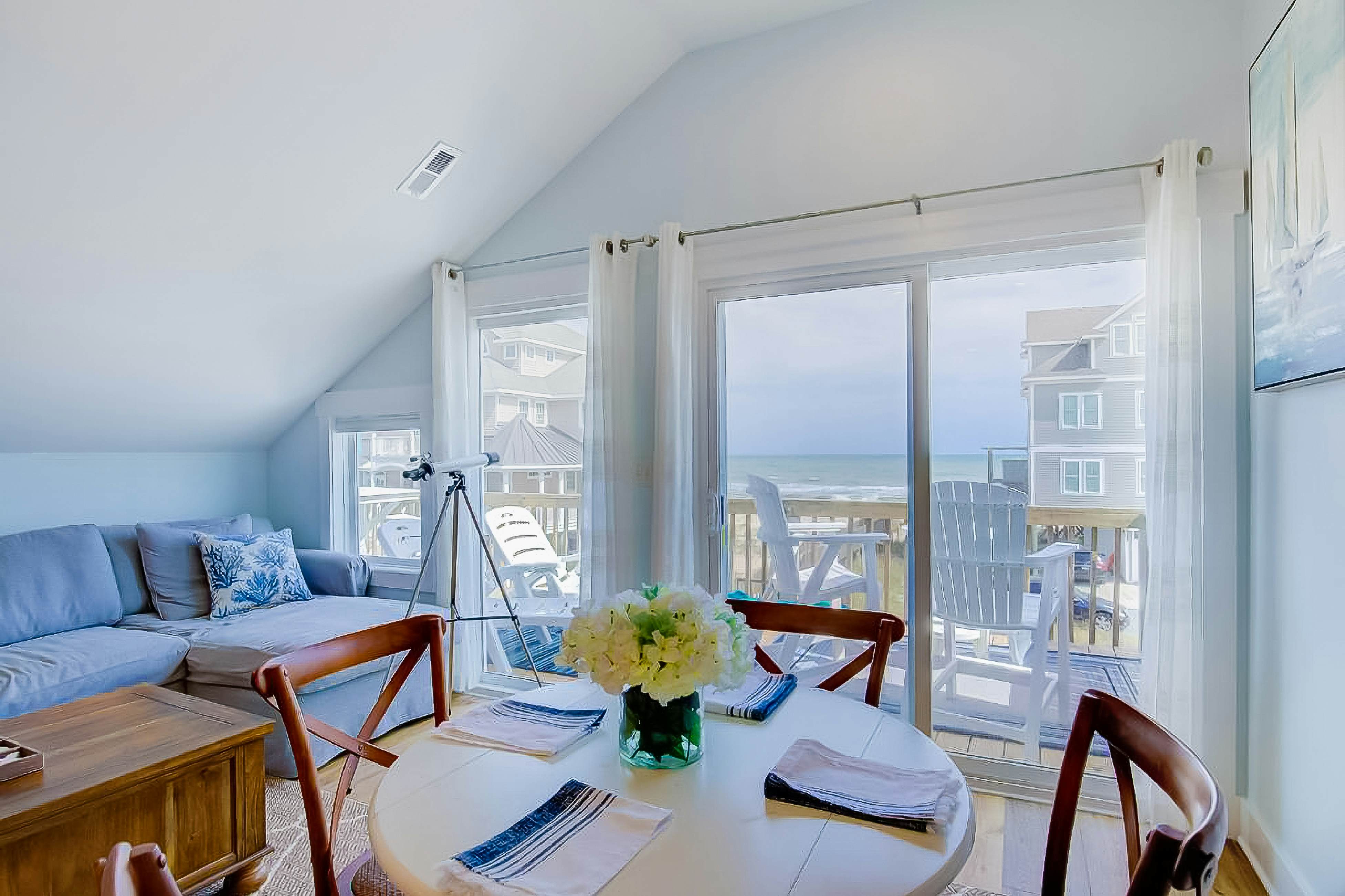 NTBHC618 Sea Horse By the Sea