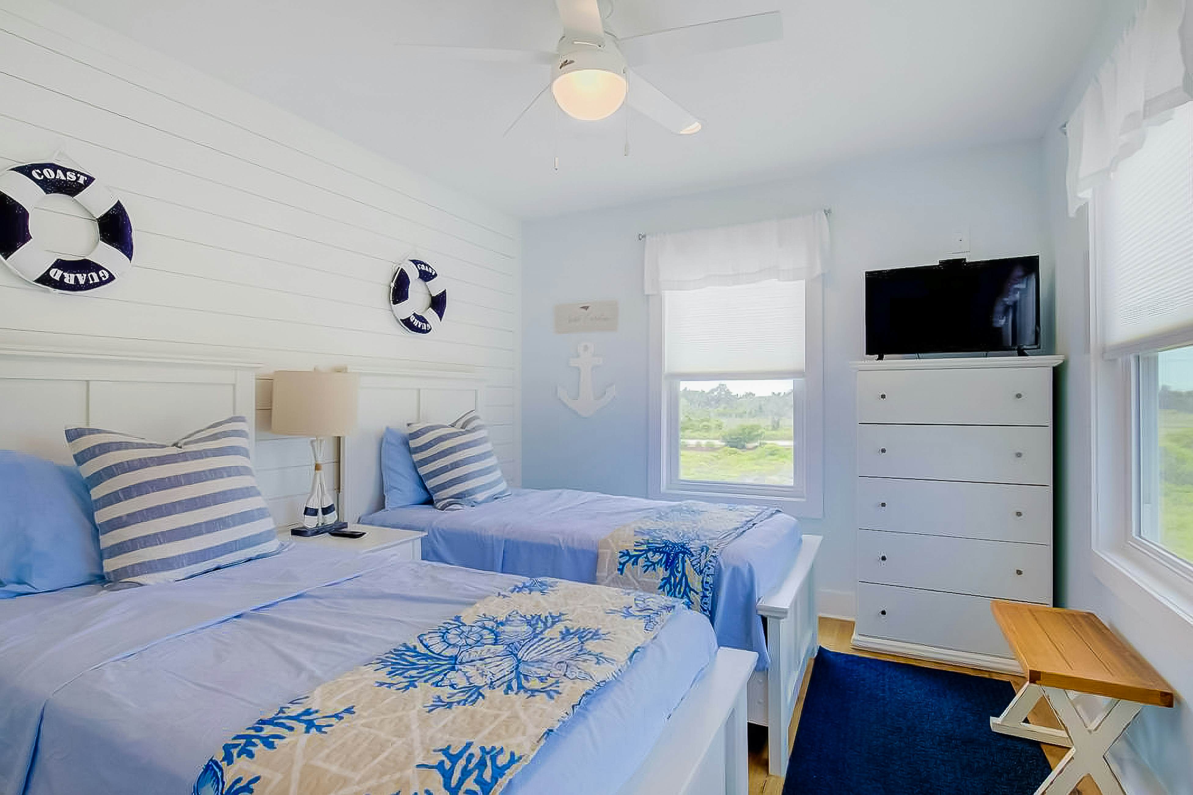 NTBHC618 Sea Horse By the Sea