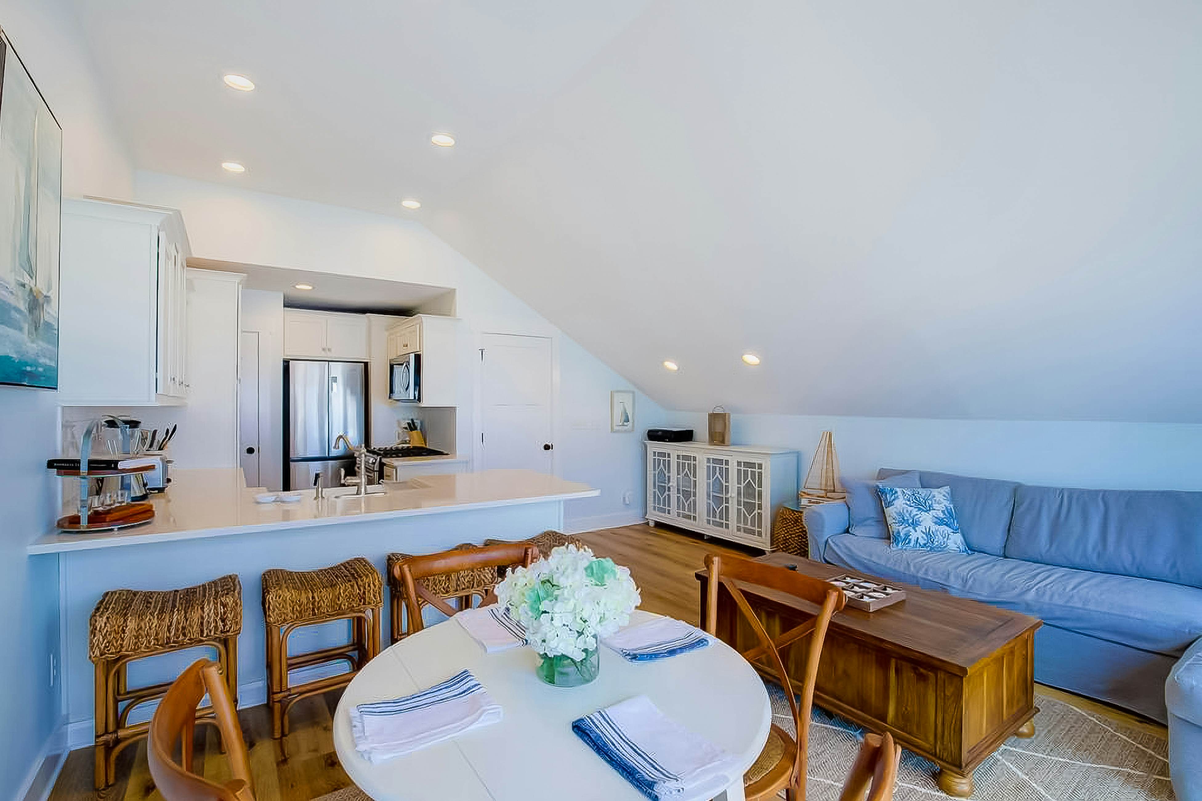 NTBHC618 Sea Horse By the Sea