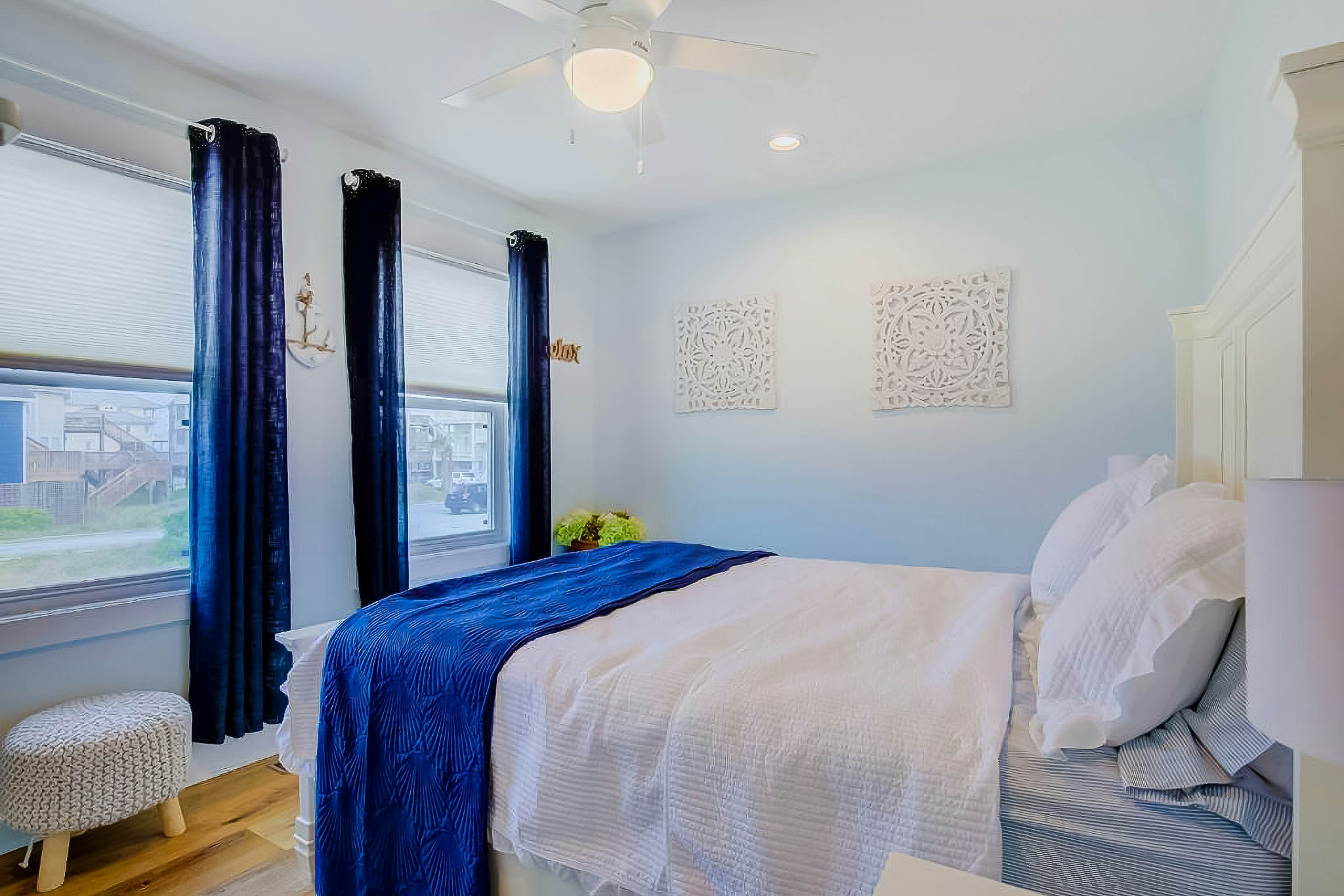 NTBHC618 Sea Horse By the Sea