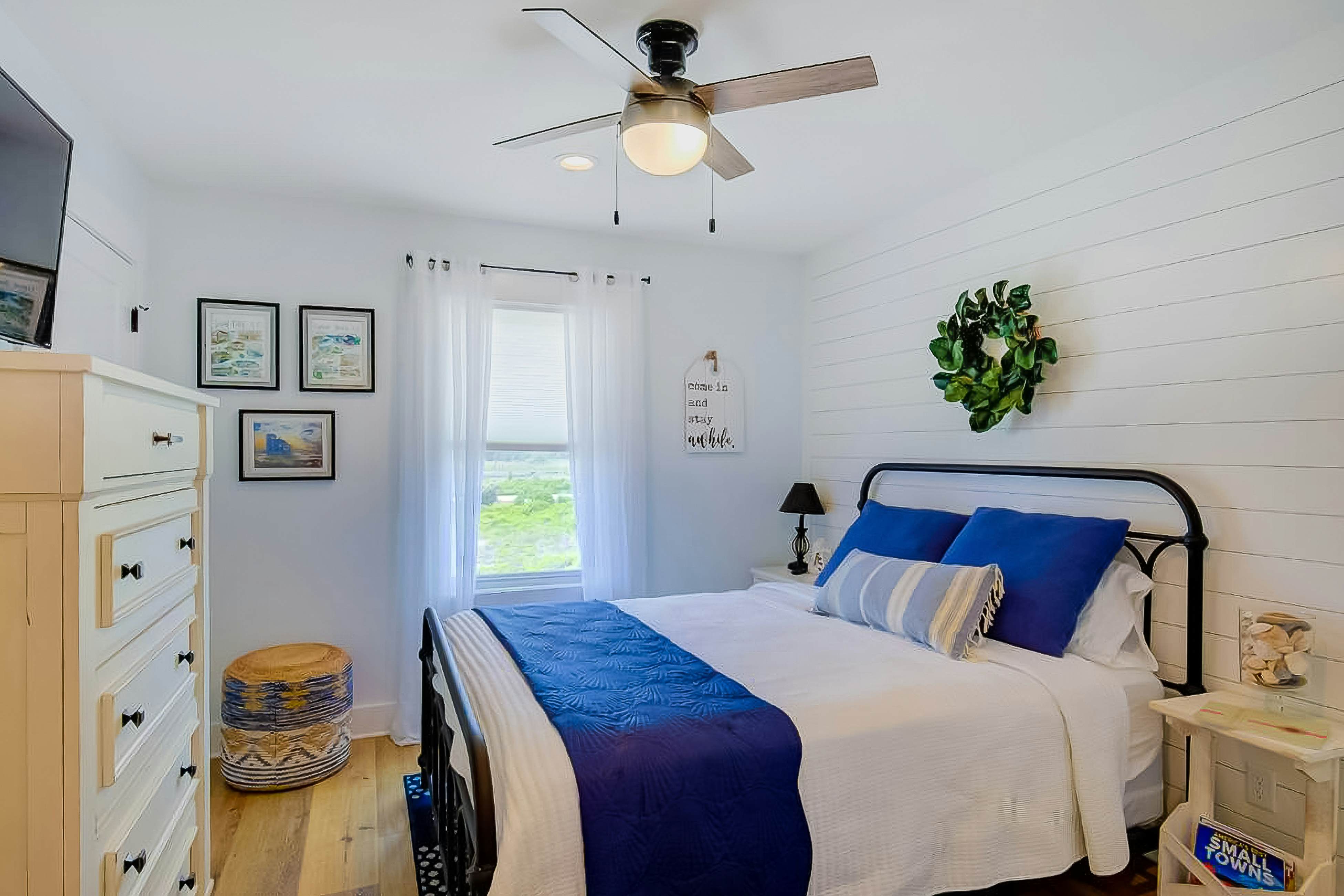 NTBHC618 Sea Horse By the Sea