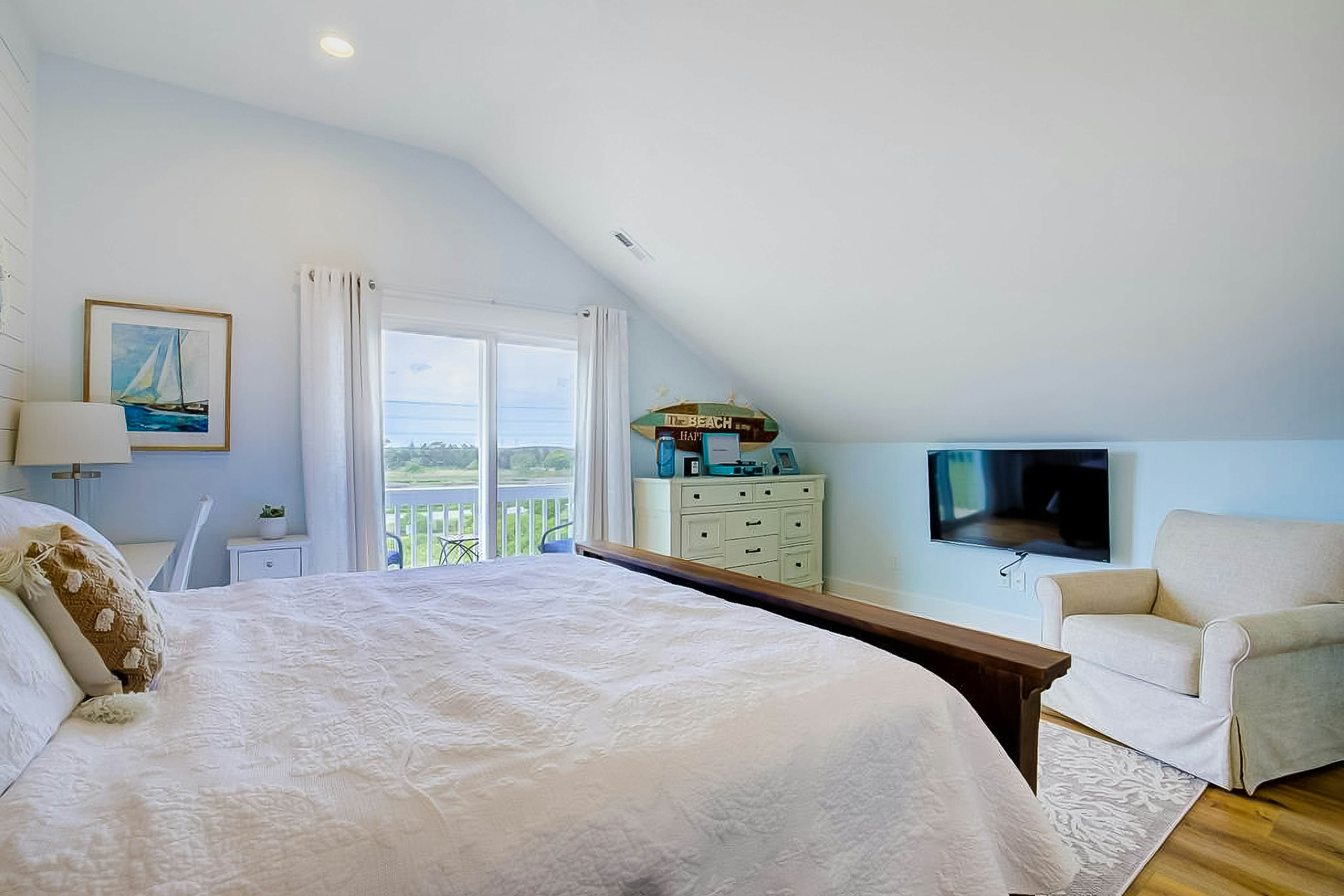 NTBHC618 Sea Horse By the Sea