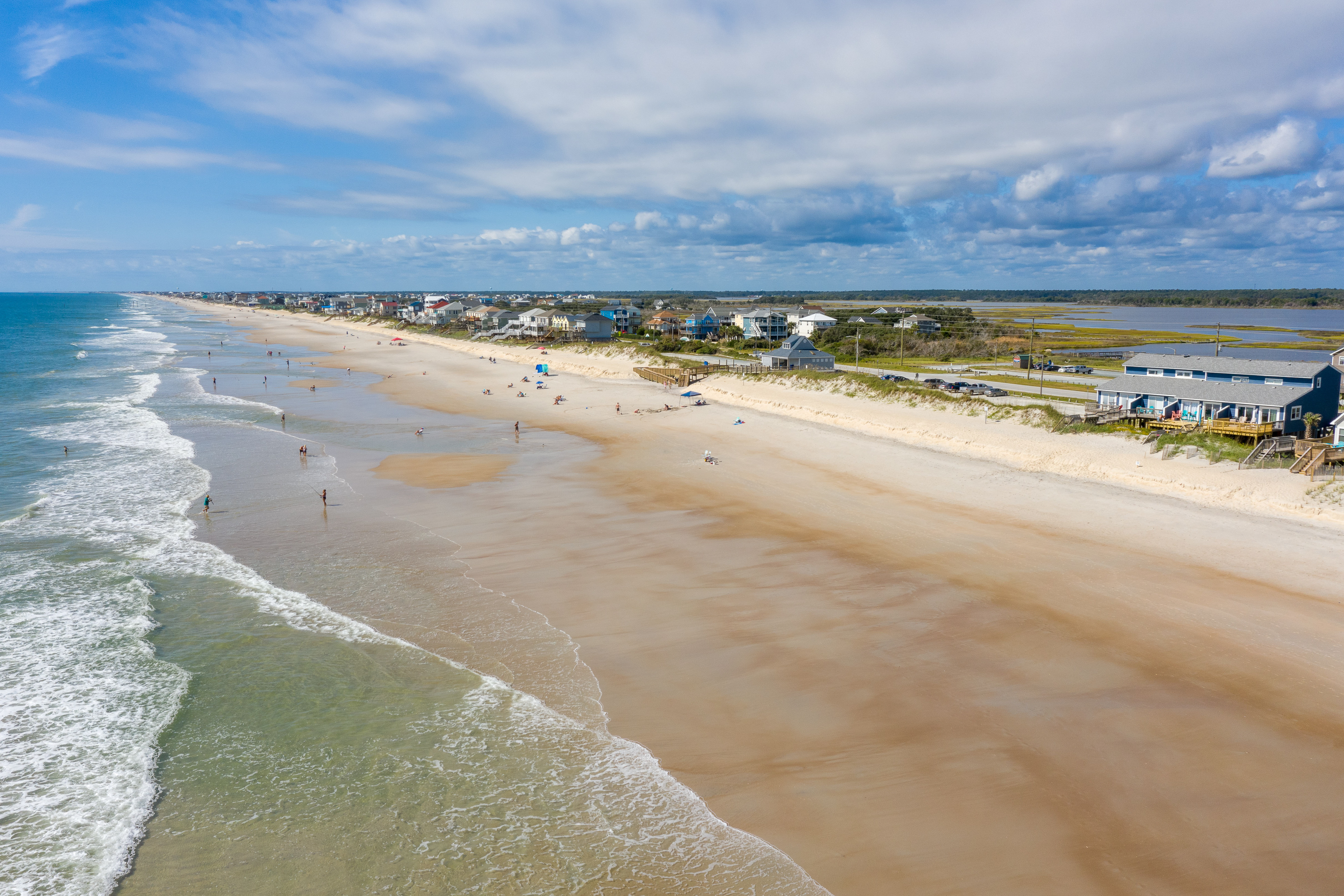 Ocean-view townhome - beach access, central AC, W/D, ocean views - dog-friendly