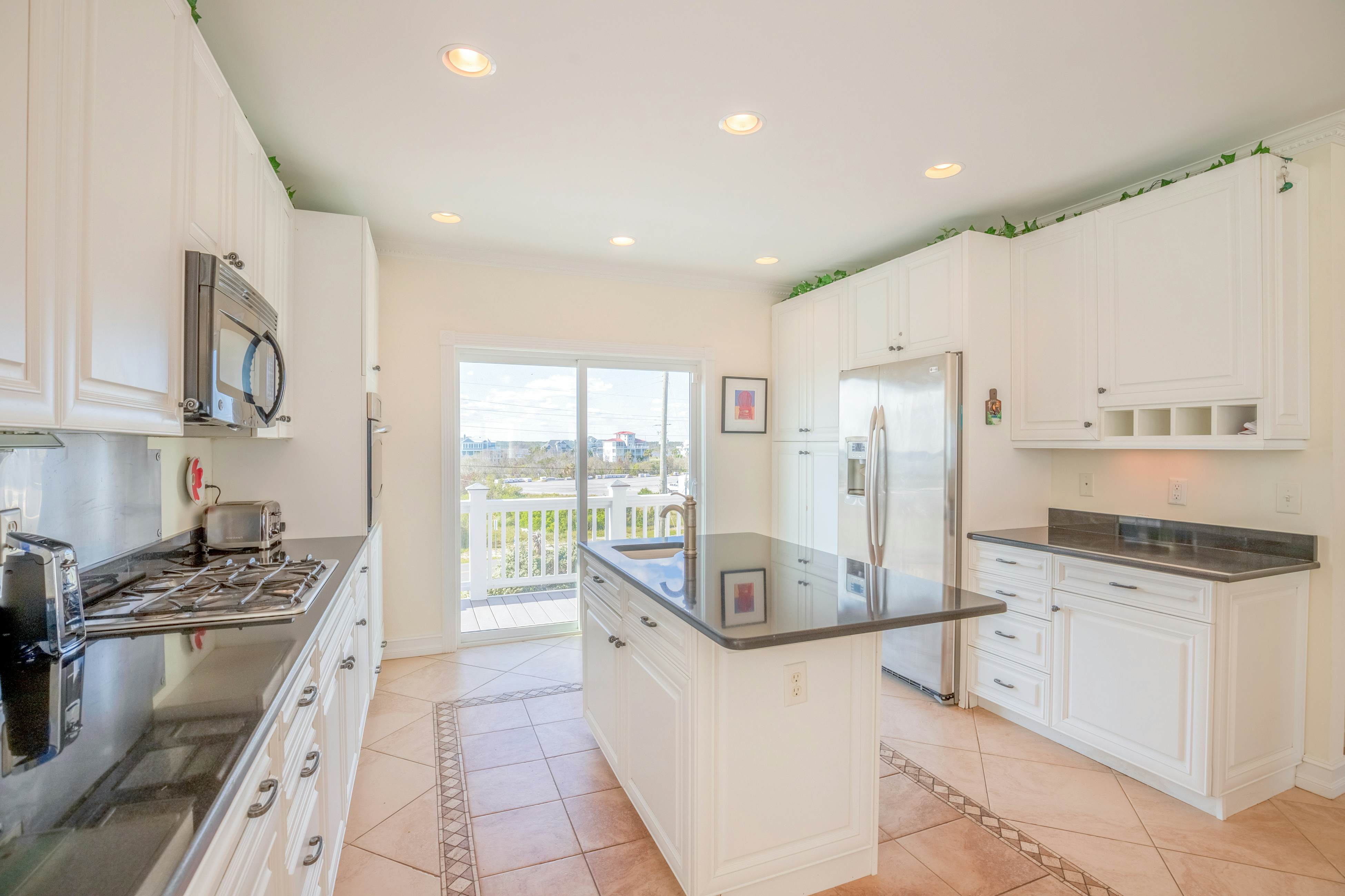 NTB764 Golden Castle