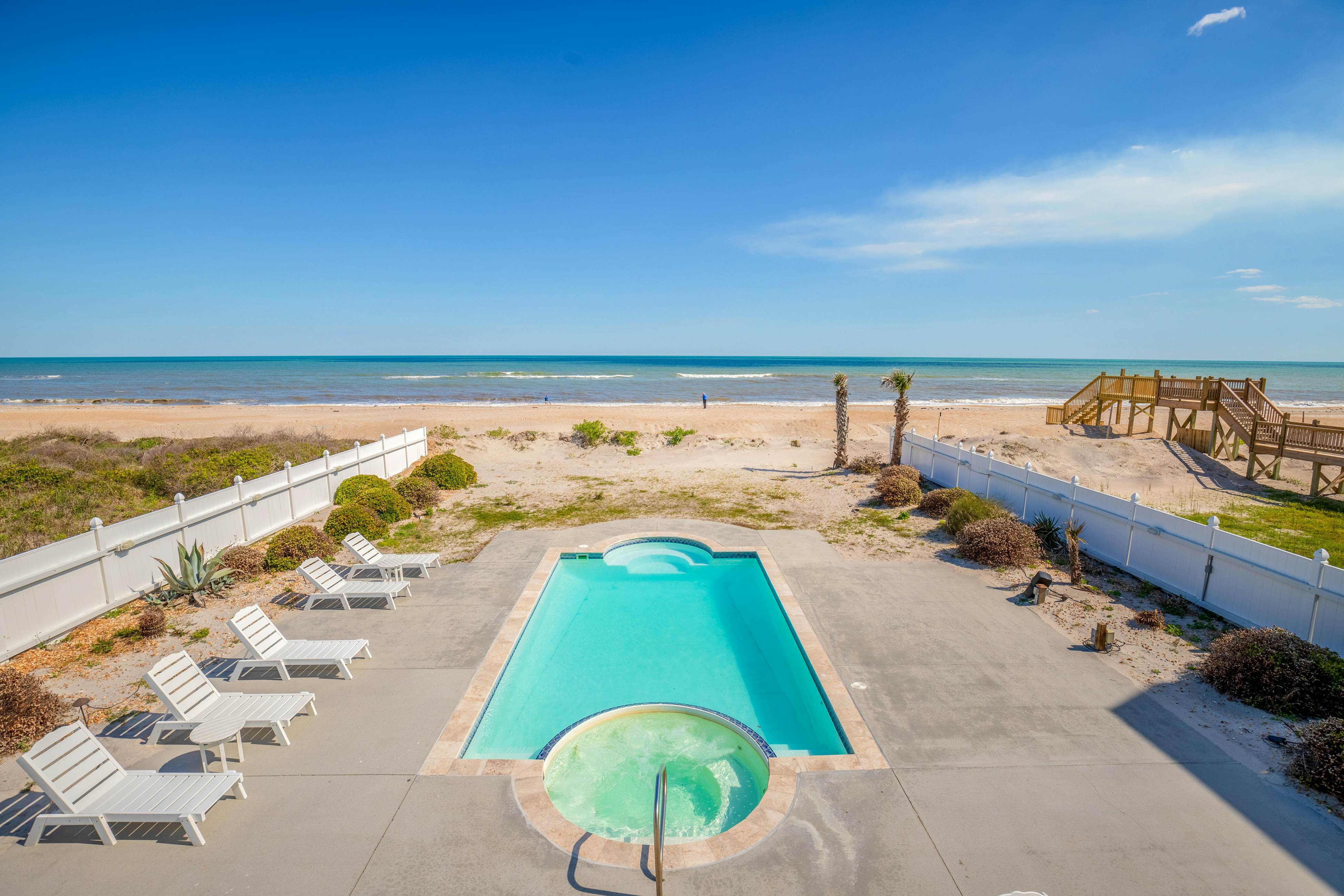 NTB764 Golden Castle