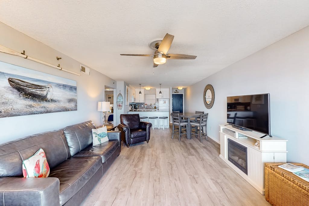 Topsail Dunes condo with oceanfront vistas - beach access & beachfront pool
