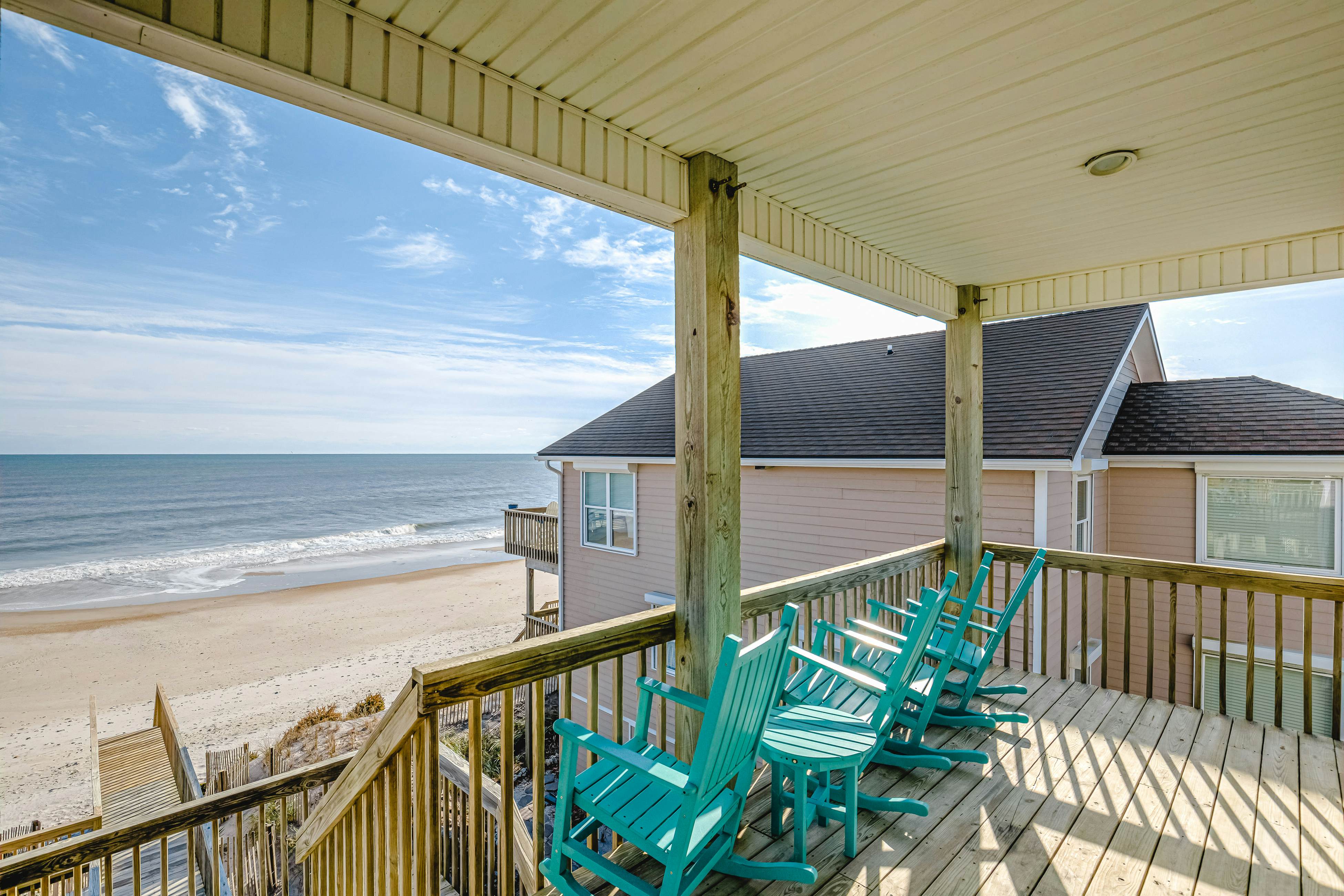 NTB4414 Dolphin Lookout