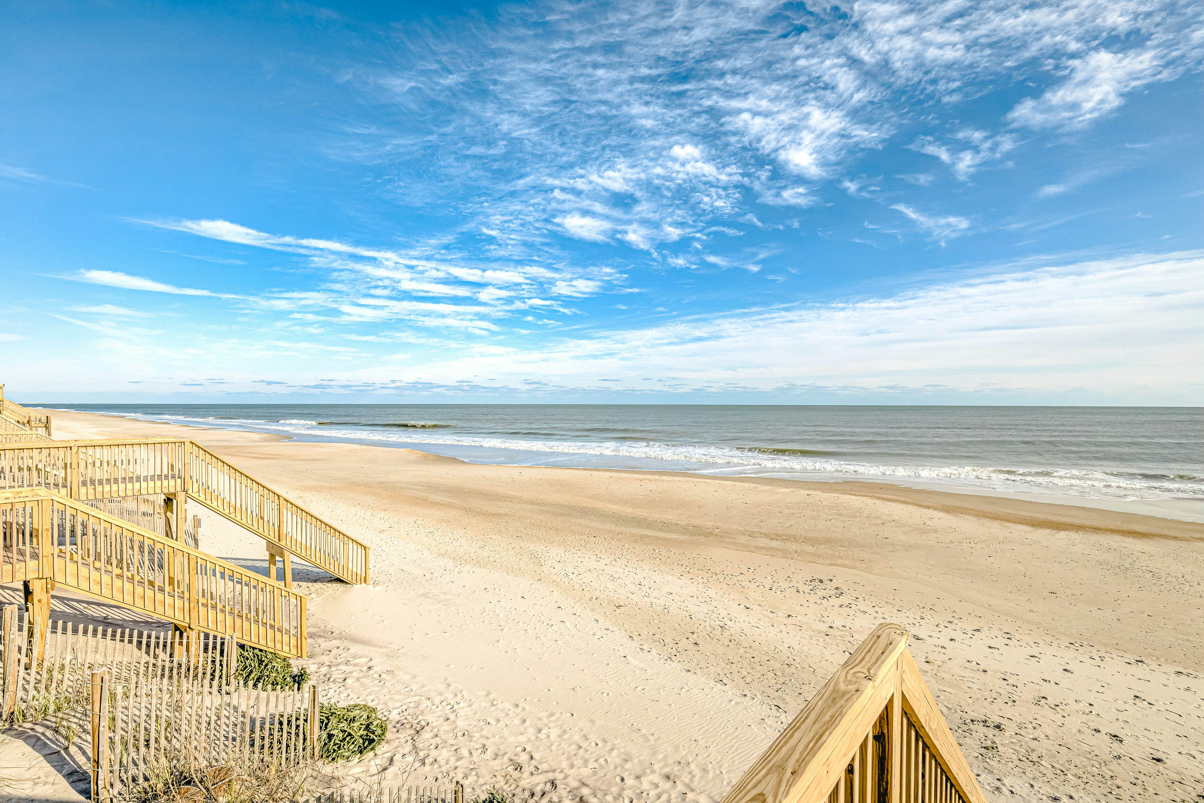 NTB4414 Dolphin Lookout