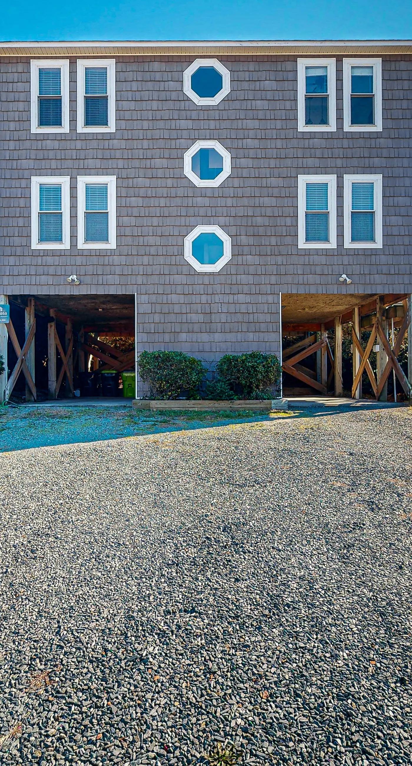 NTB516 Escape Reality