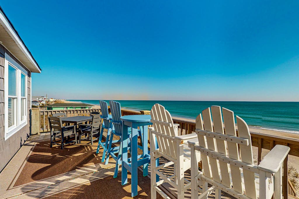 Oceanfront, dog-friendly home with hot tub, beach views & waterfront decks