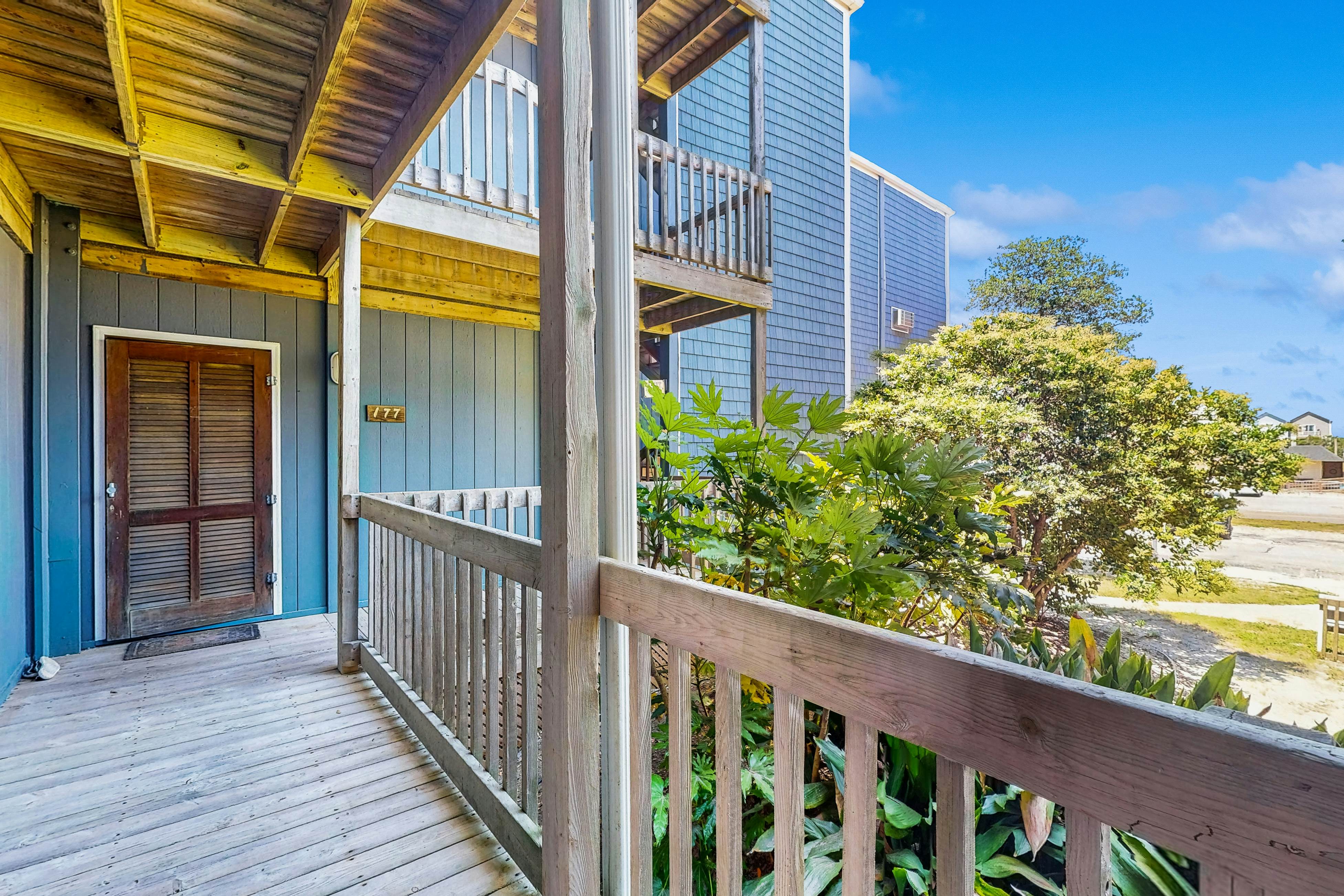 NTBTR272 Beachfront Beauty of Topsail