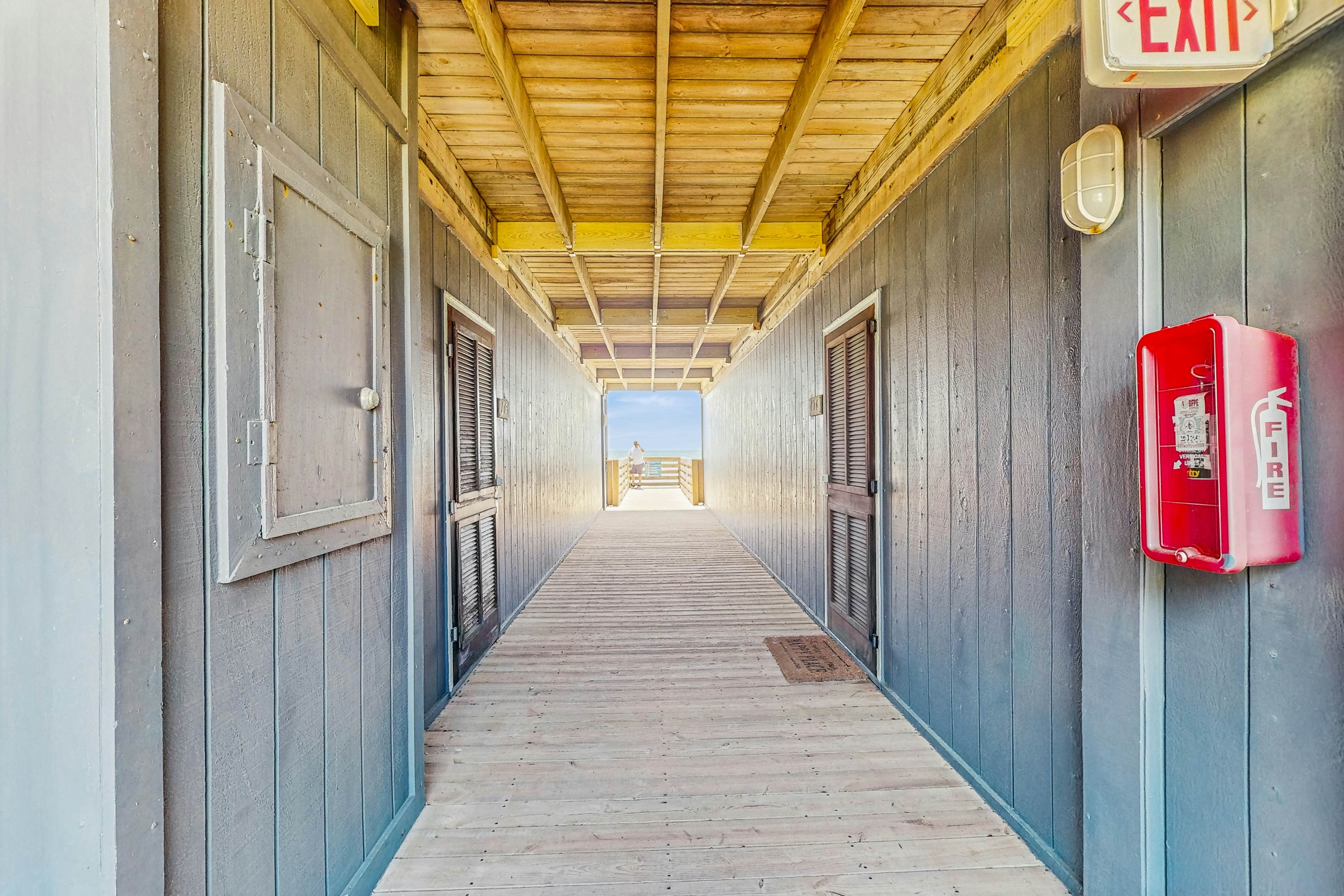 NTBTR272 Beachfront Beauty of Topsail