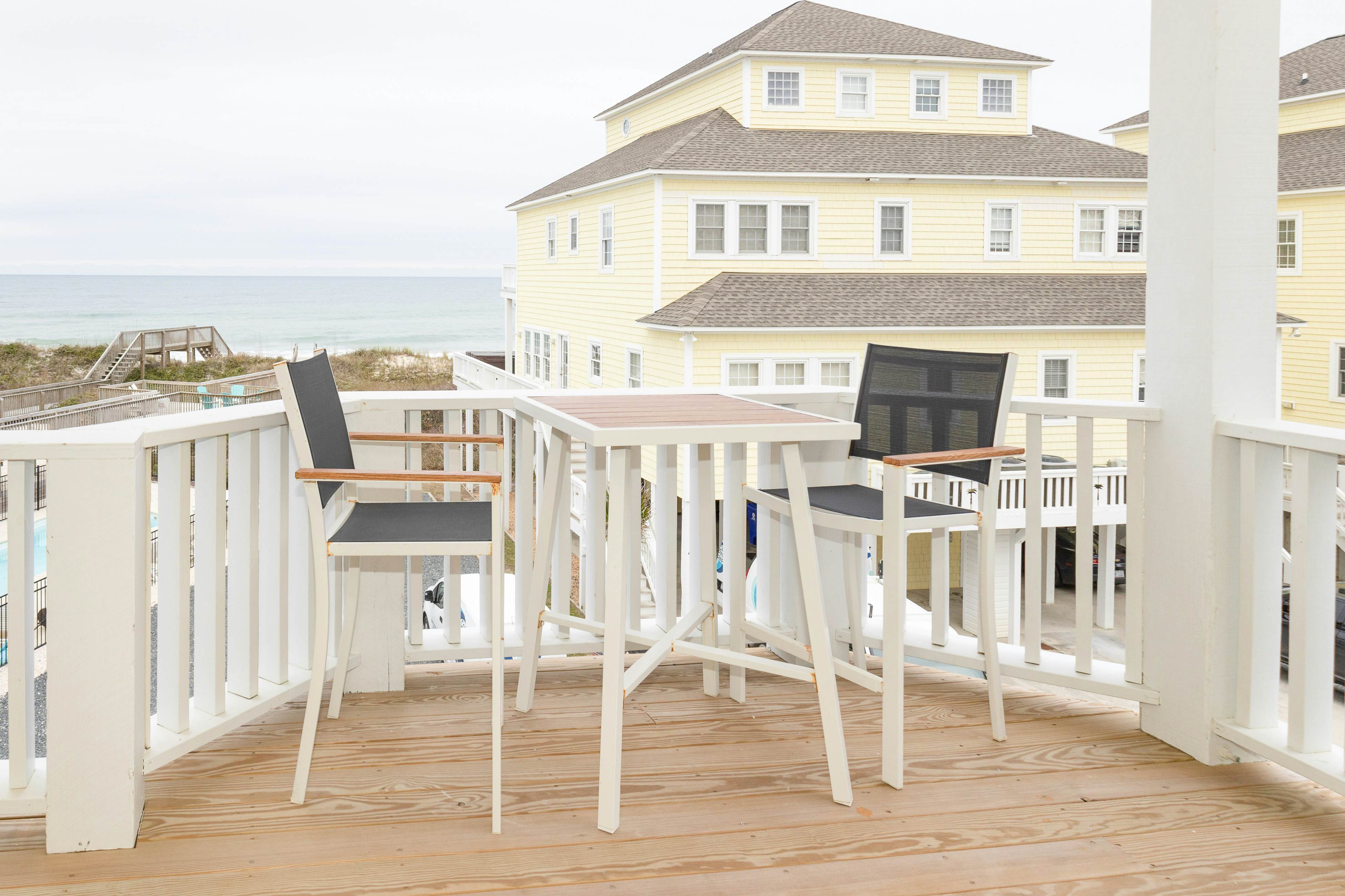 NTBVBTS878 Coast Awhile