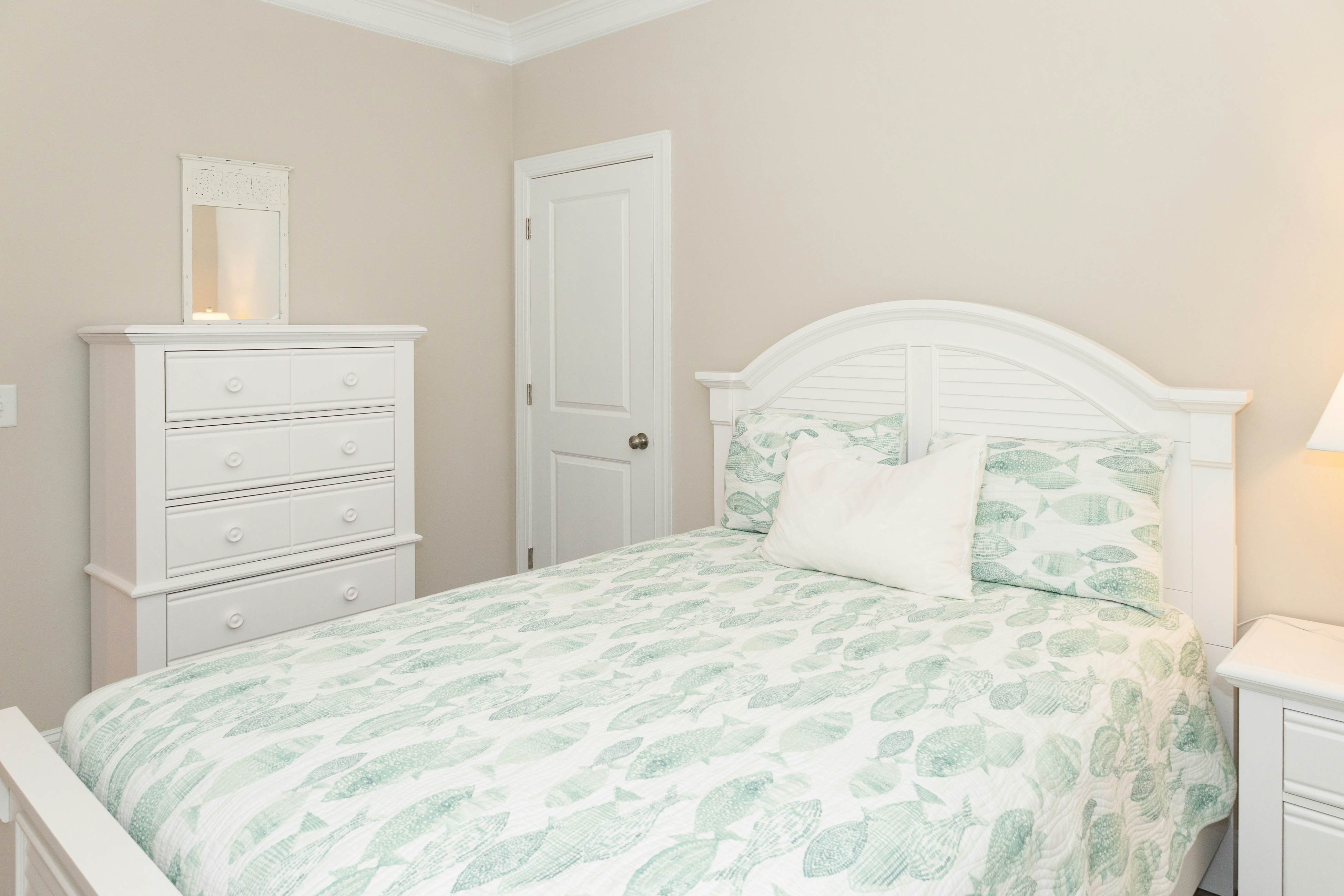 NTBVBTS878 Coast Awhile