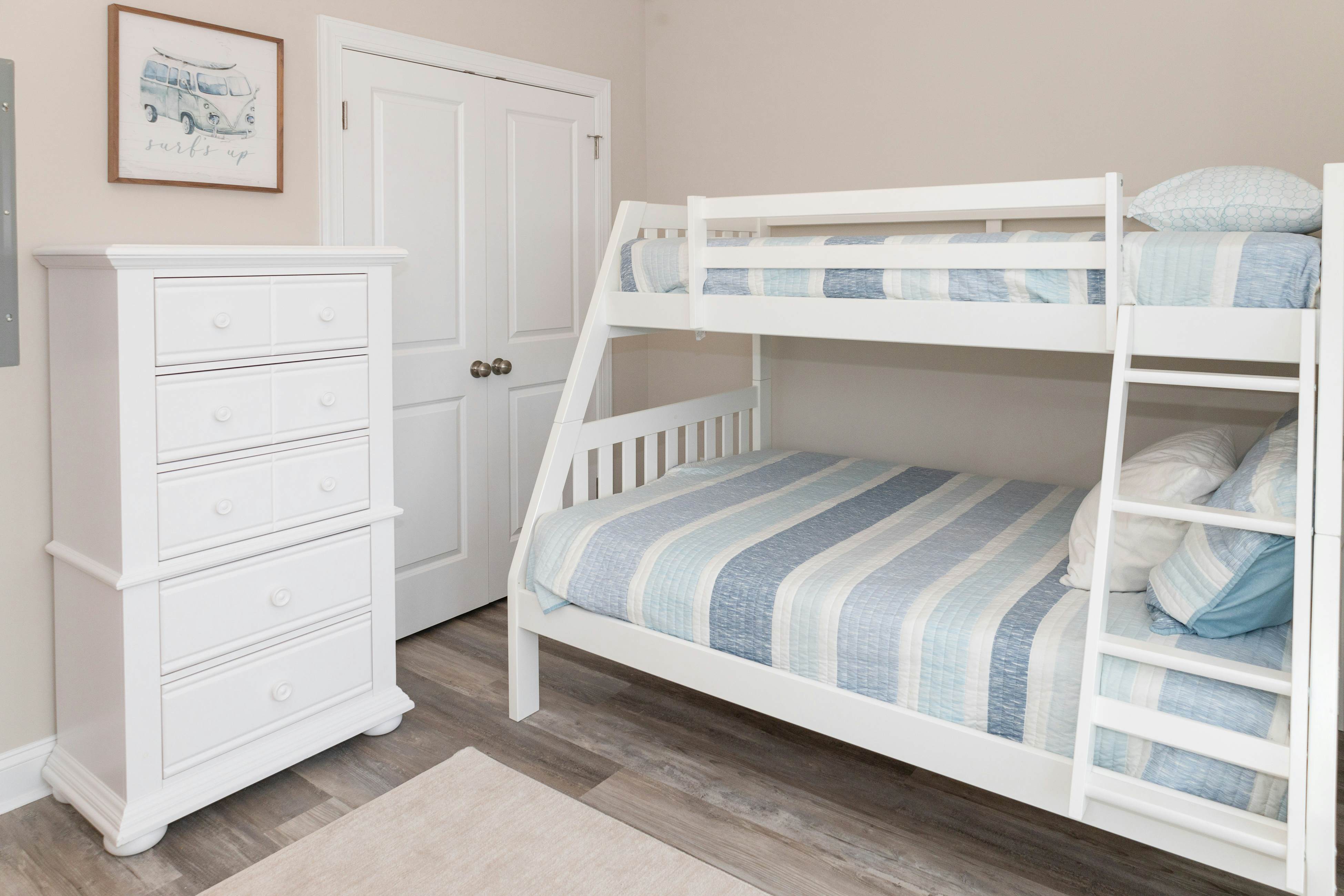 NTBVBTS878 Coast Awhile