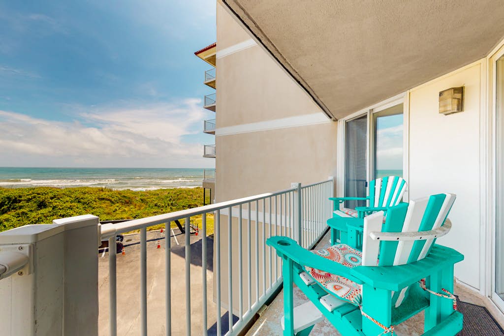 Nautical Heights | Oceanfront condo in North Topsail Beach with pool, sauna, gym