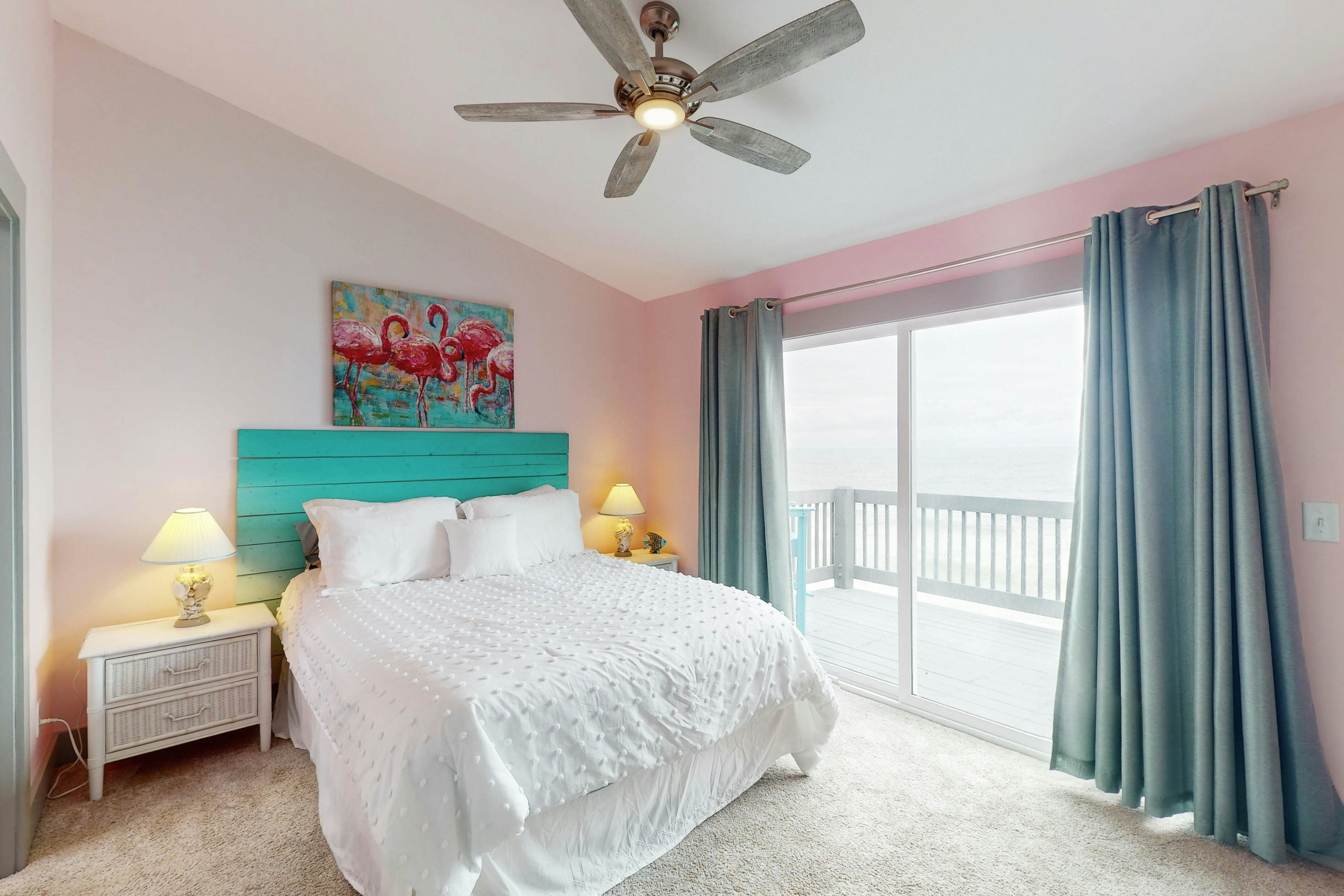 NTBSW220 Toes in the Sand