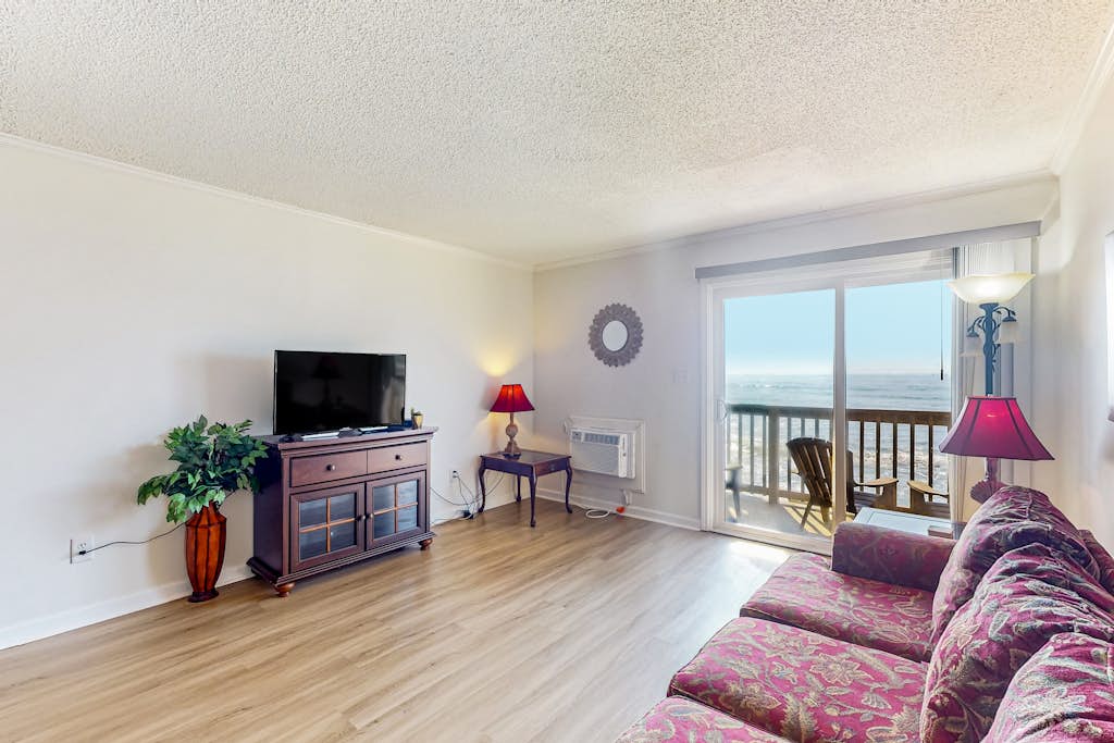 Oceanfront home with W/D - stunning views and beach access