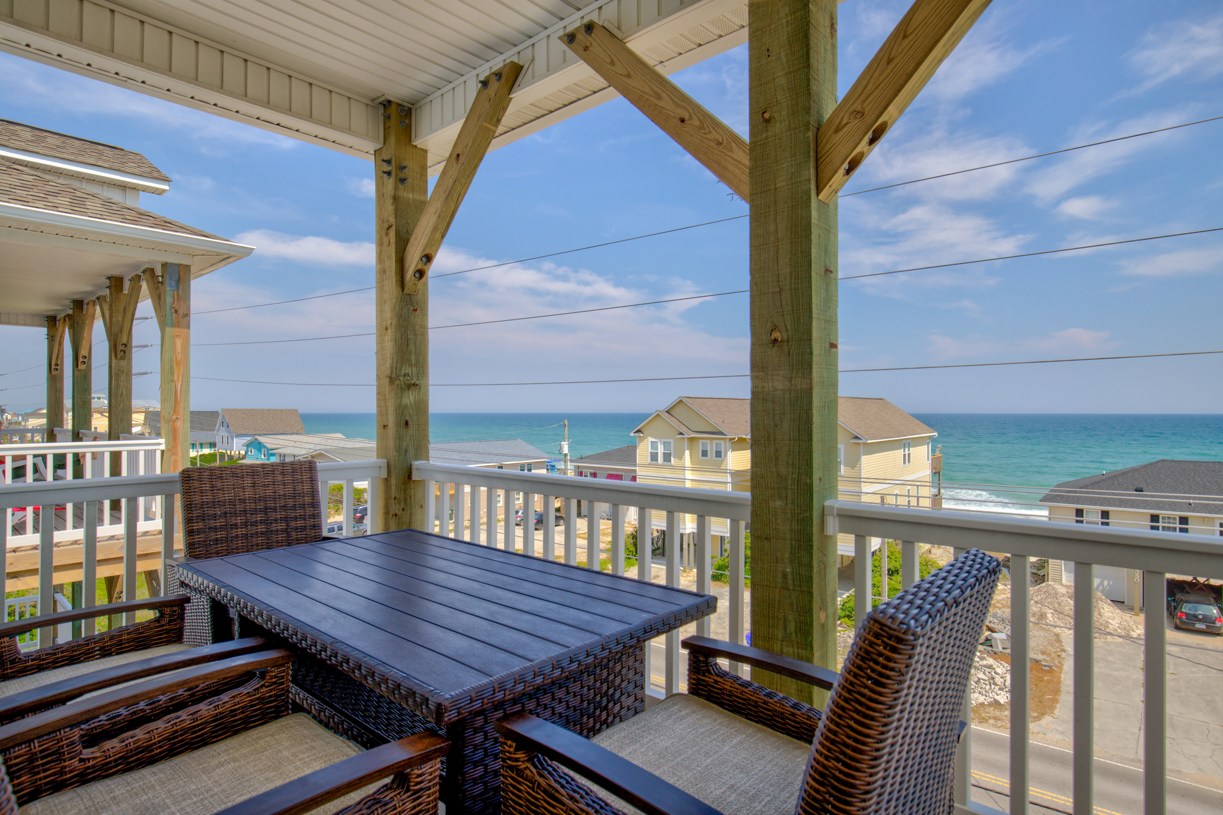 Waterview home with central AC, washer/dryer & beach access - golf nearby