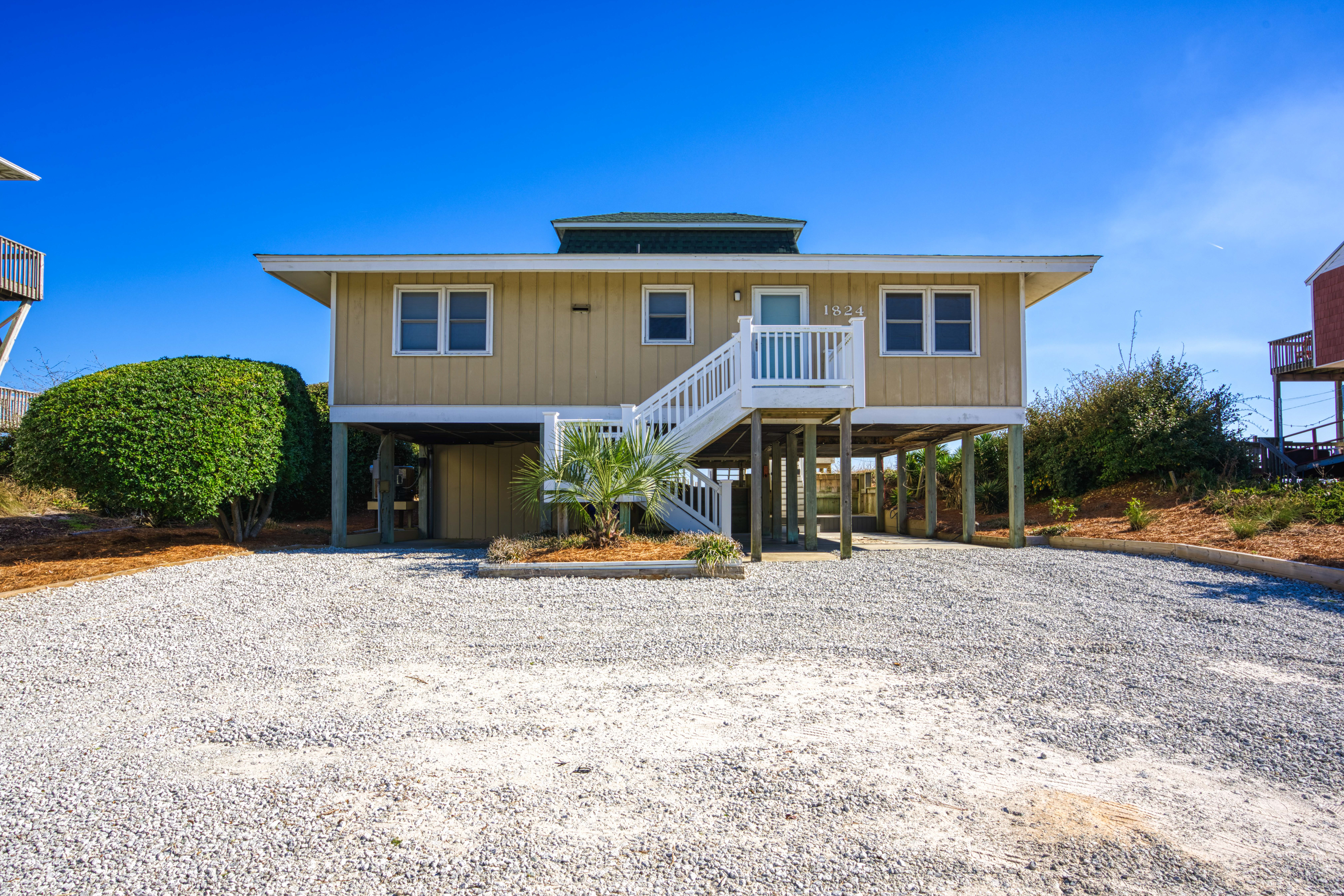 SC1824 The Beach Hut