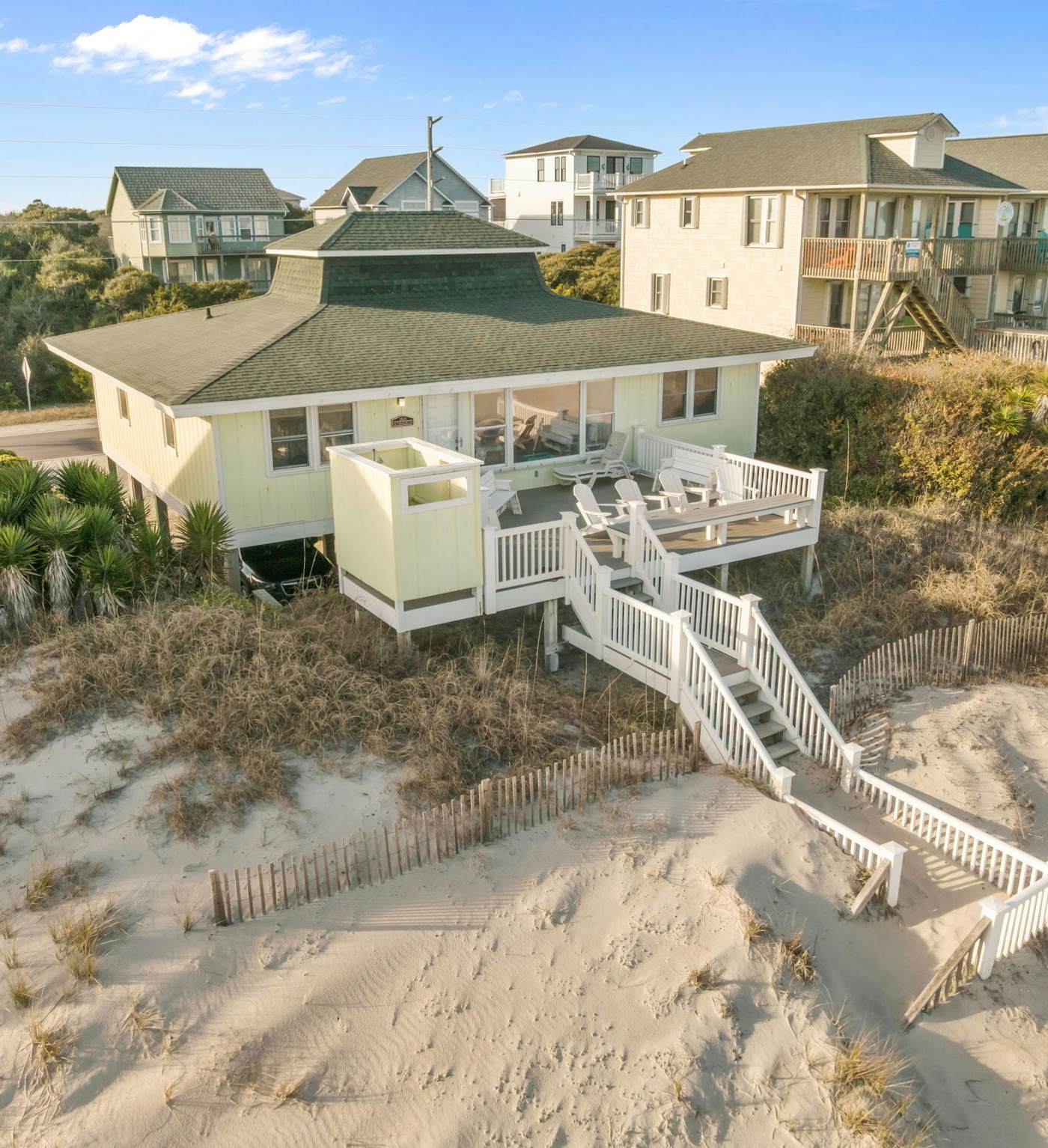 SC1824 The Beach Hut