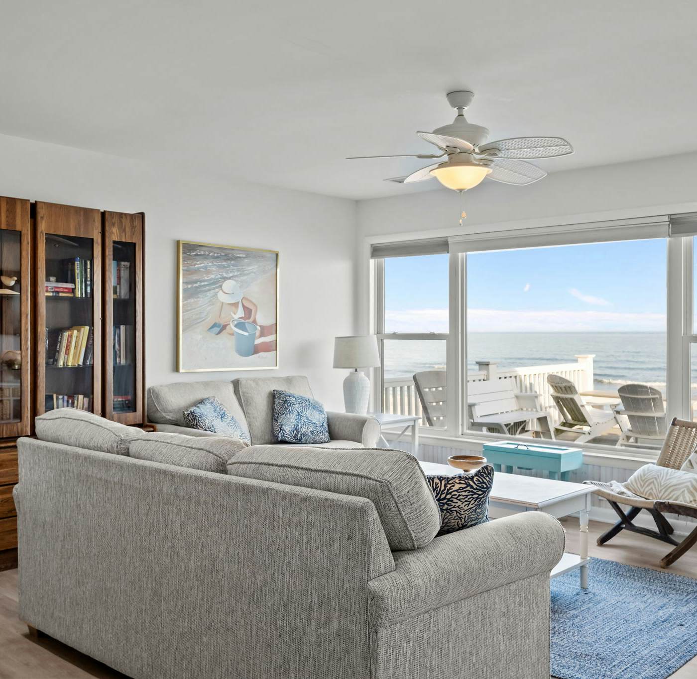 SC1824 The Beach Hut