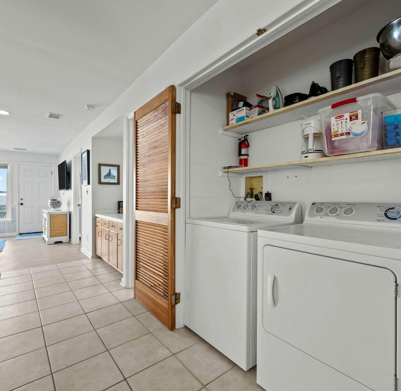 SC1824 The Beach Hut