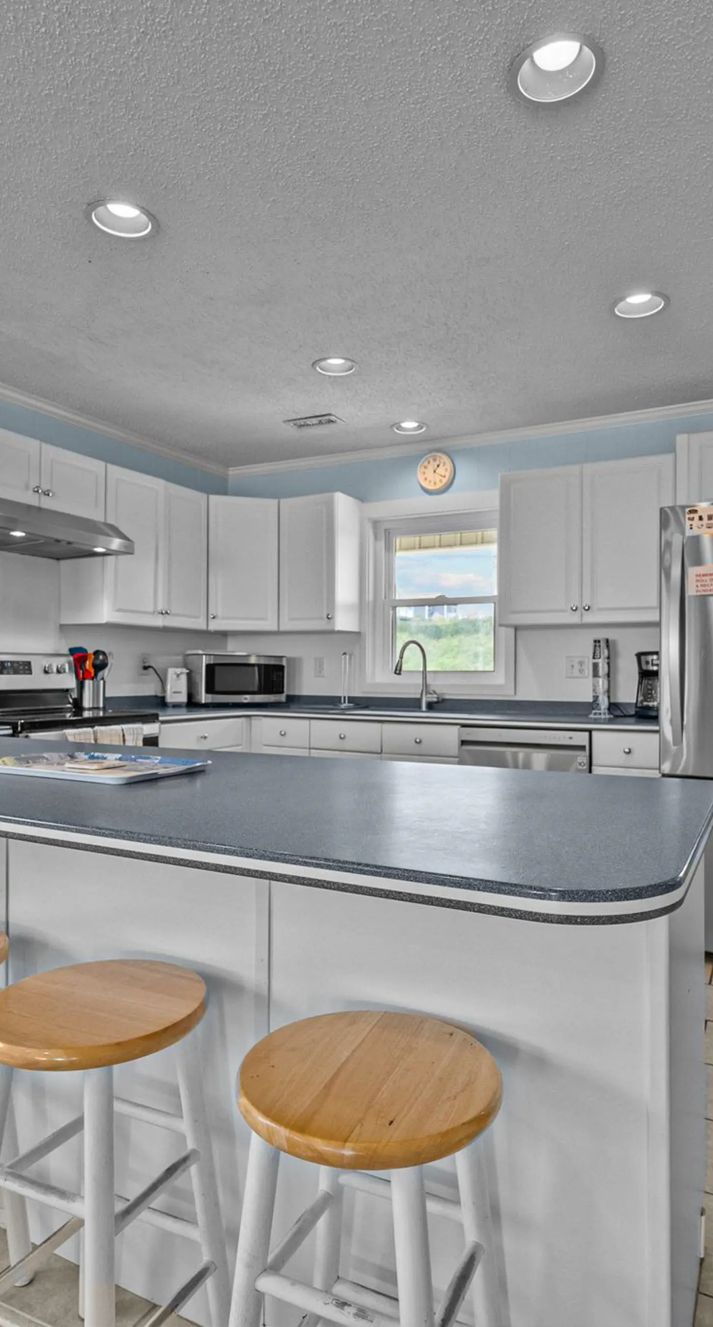 SC1344 Action Tide-Song