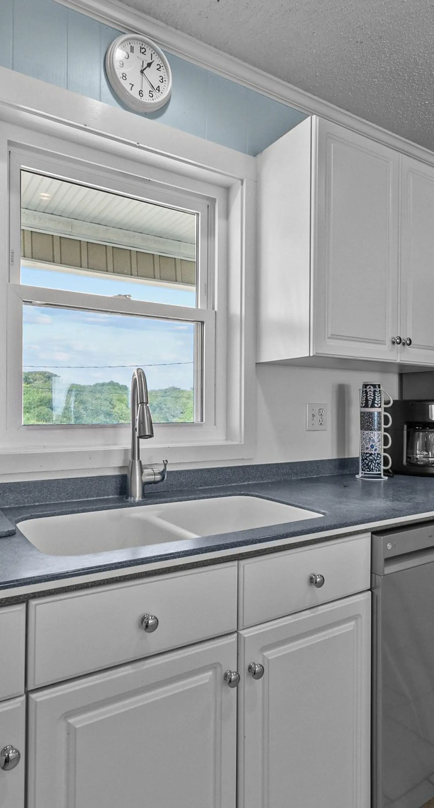 SC1344 Action Tide-Song