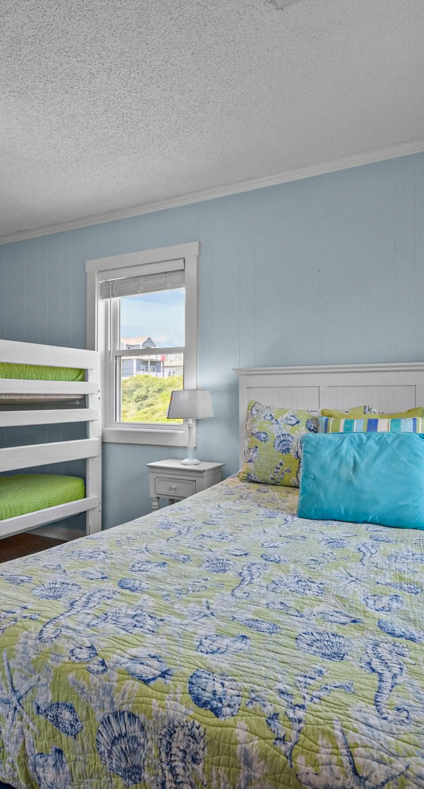 SC1344 Action Tide-Song