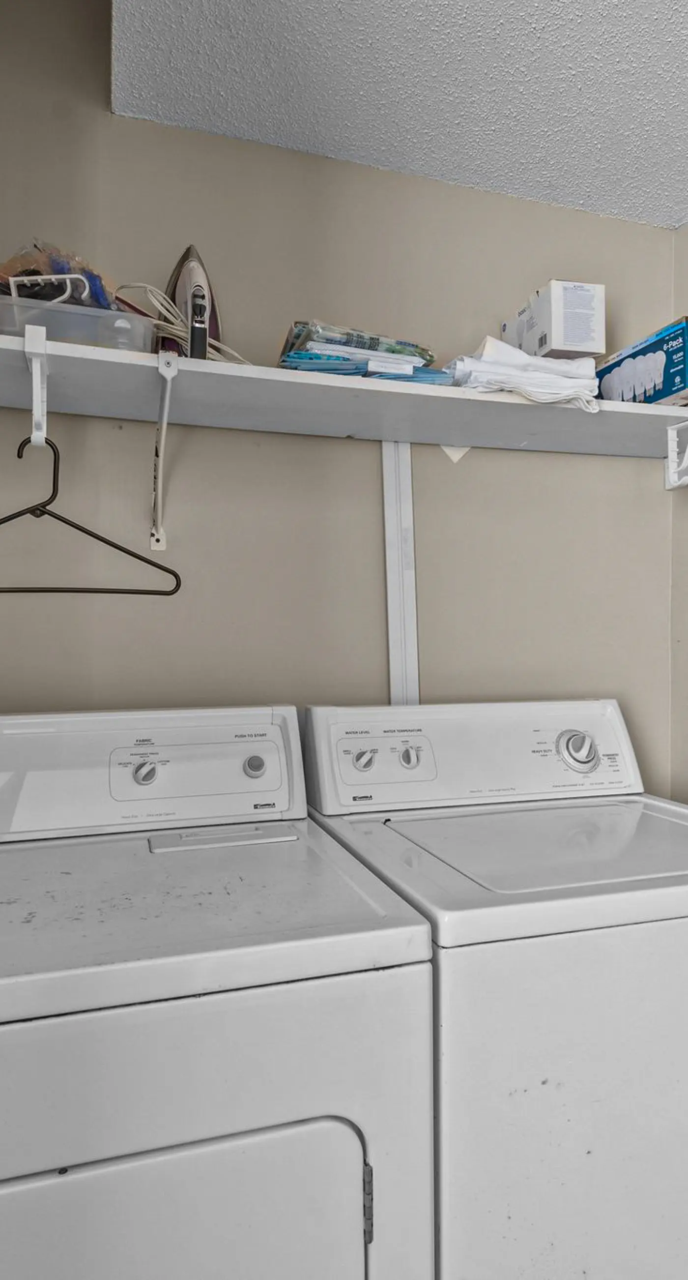 SC1344 Action Tide-Song