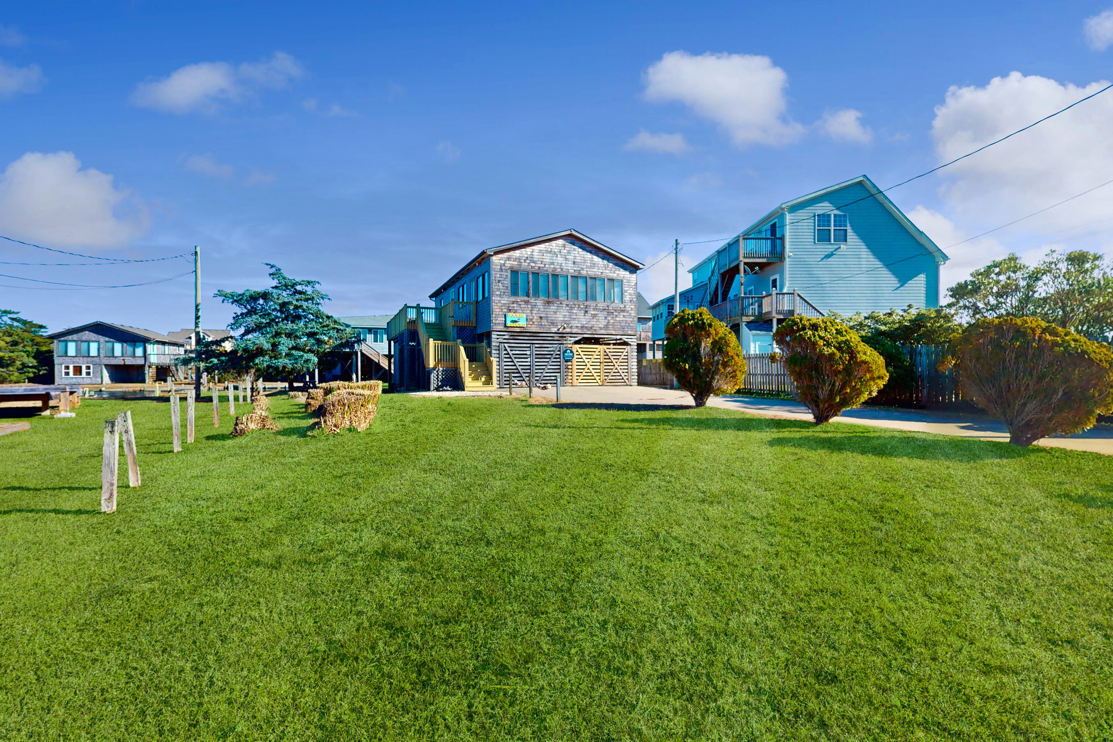 Waterfront, dog-friendly house with lovely water views, pool access & deck