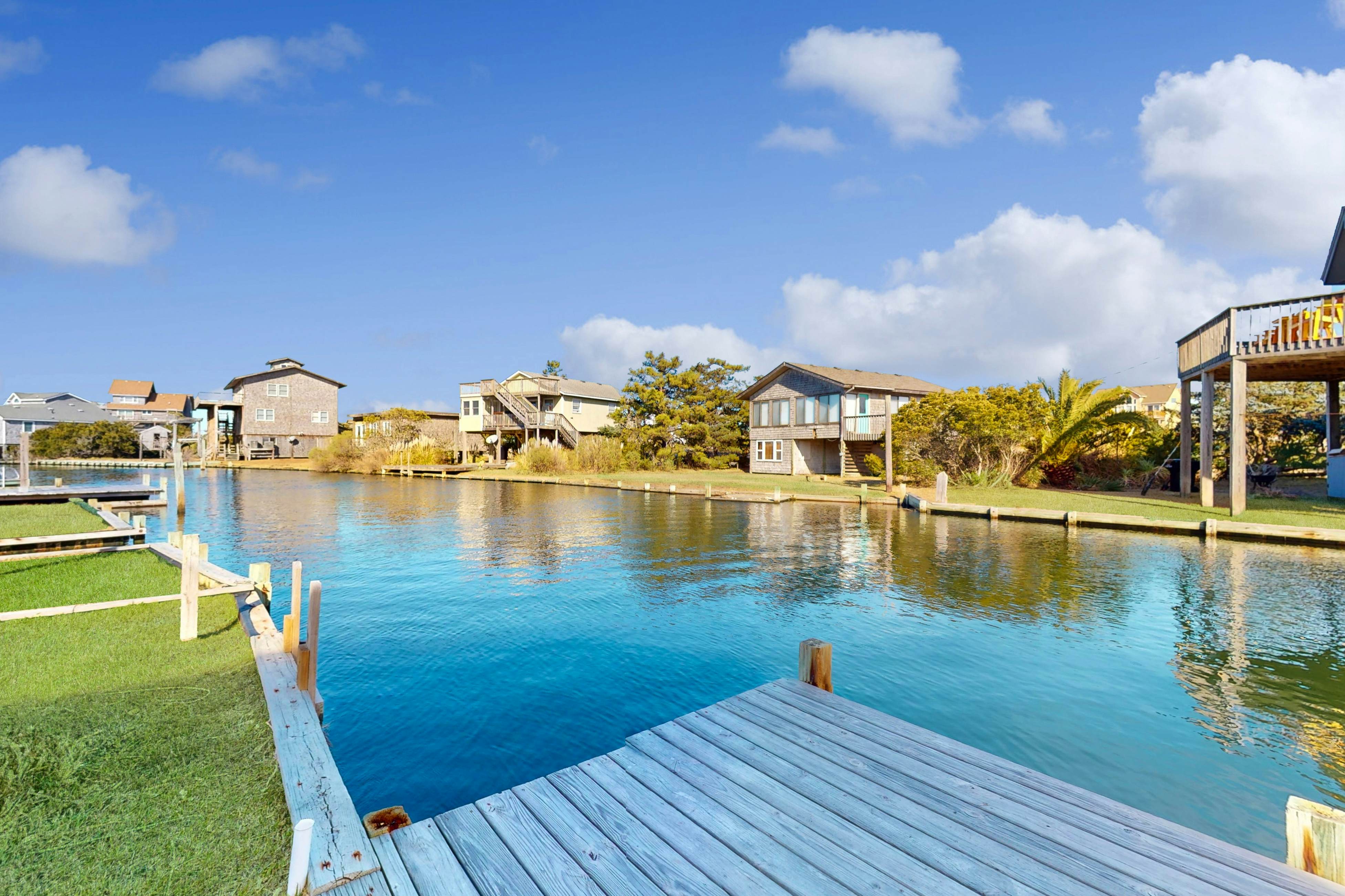 AVHC209 Duckin Around #209-HC