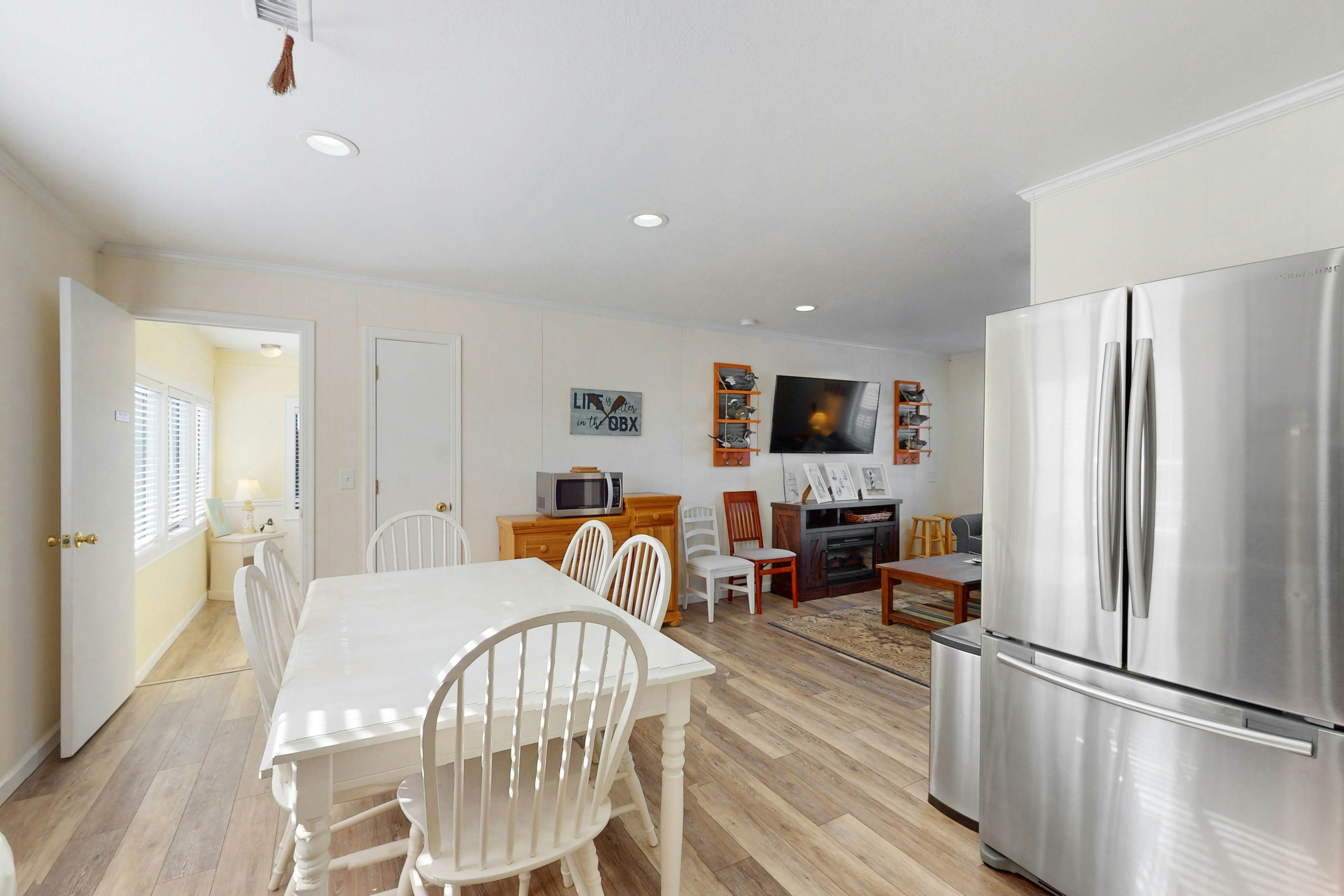 AVHC209 Duckin Around #209-HC