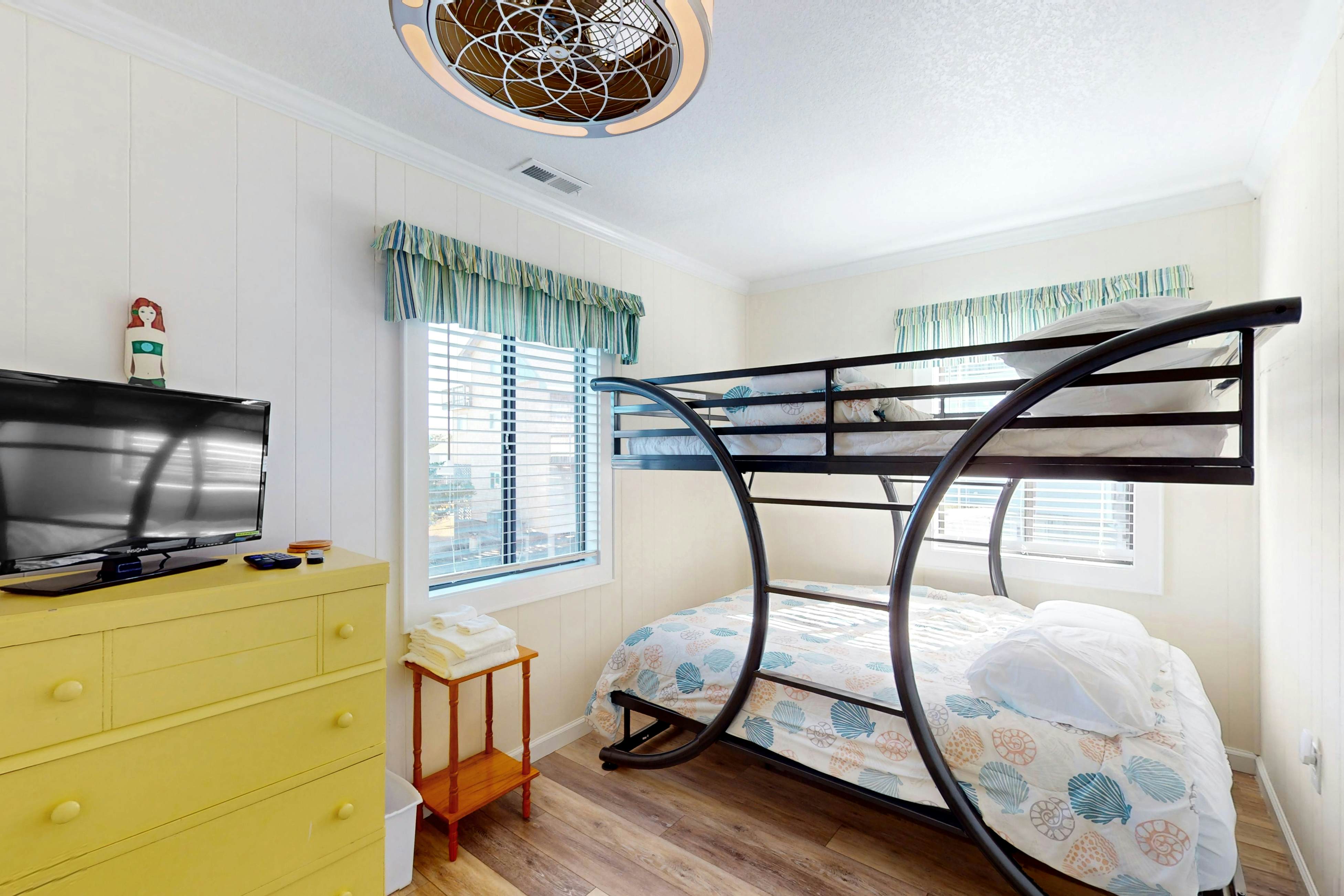 AVHC209 Duckin Around #209-HC