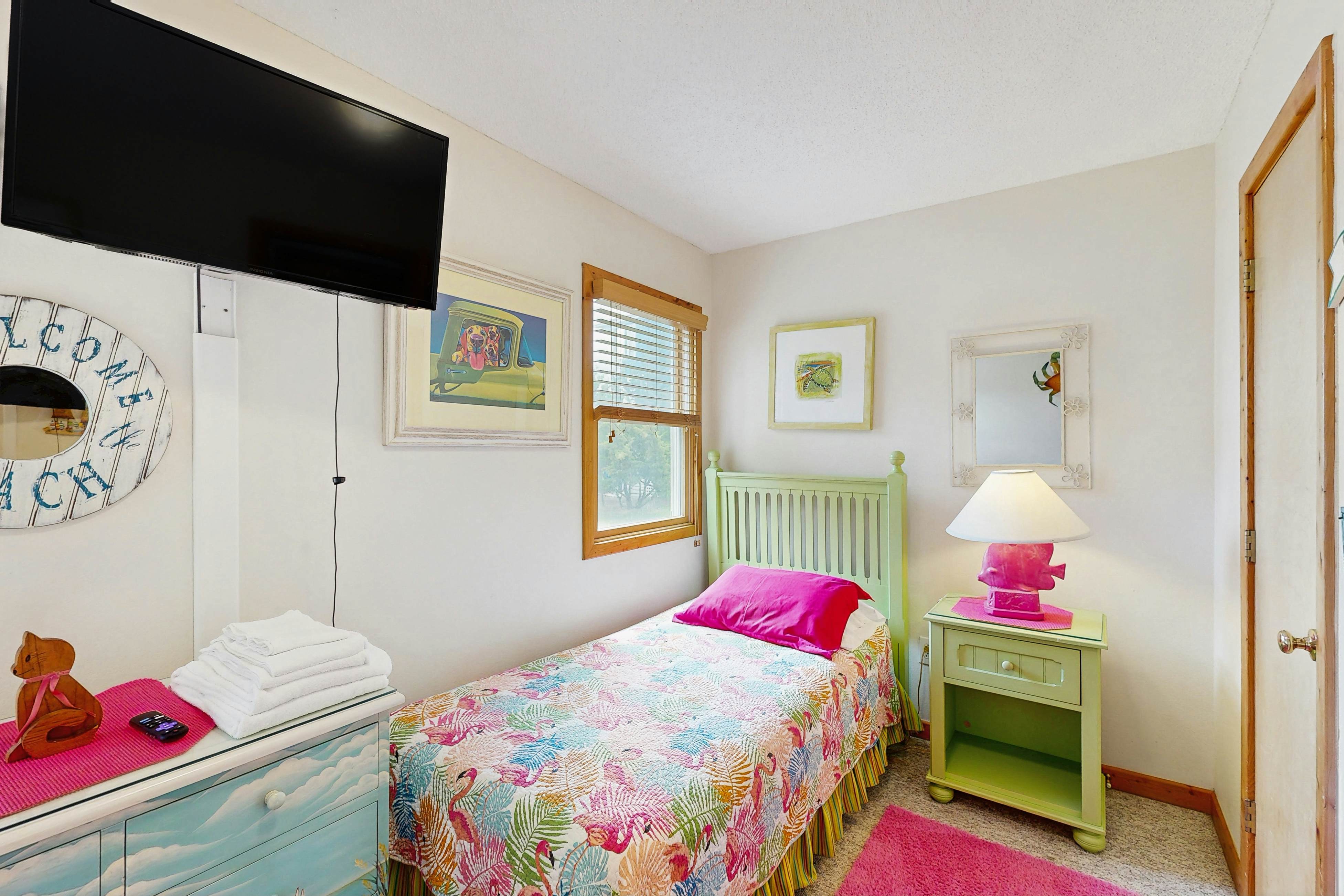 AVKS75 Lori's Lair  #5-7